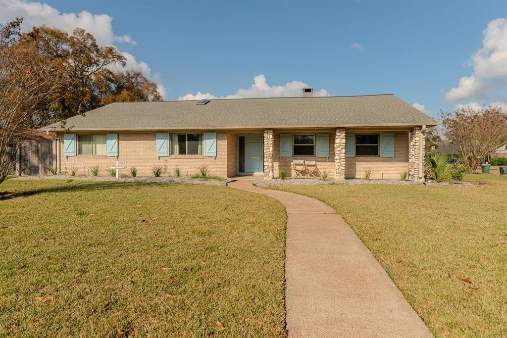 5710 Pickwick Lane Property Photo 1