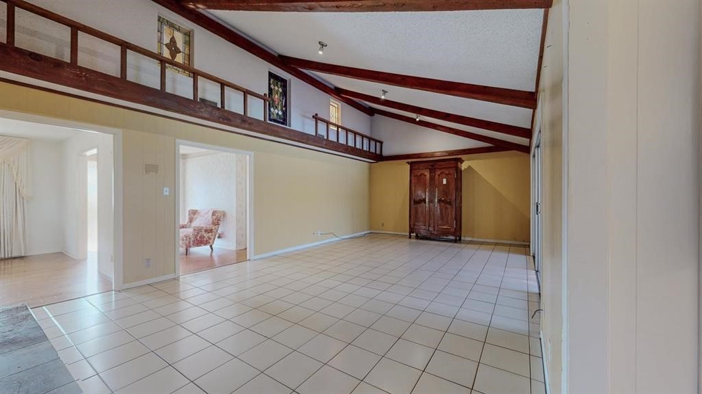 5710 Pickwick Lane Property Photo 4