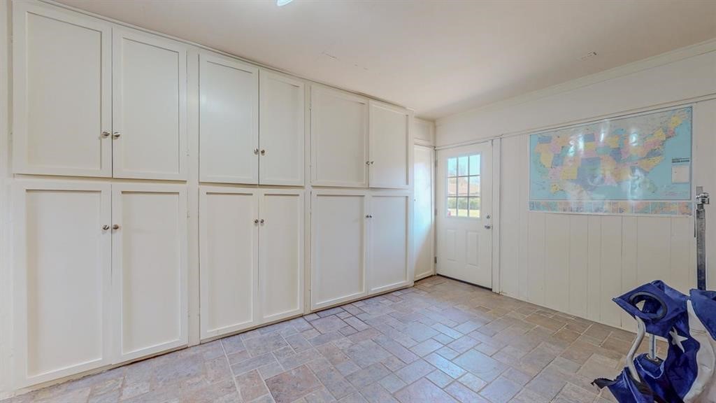 5710 Pickwick Lane Property Photo 24