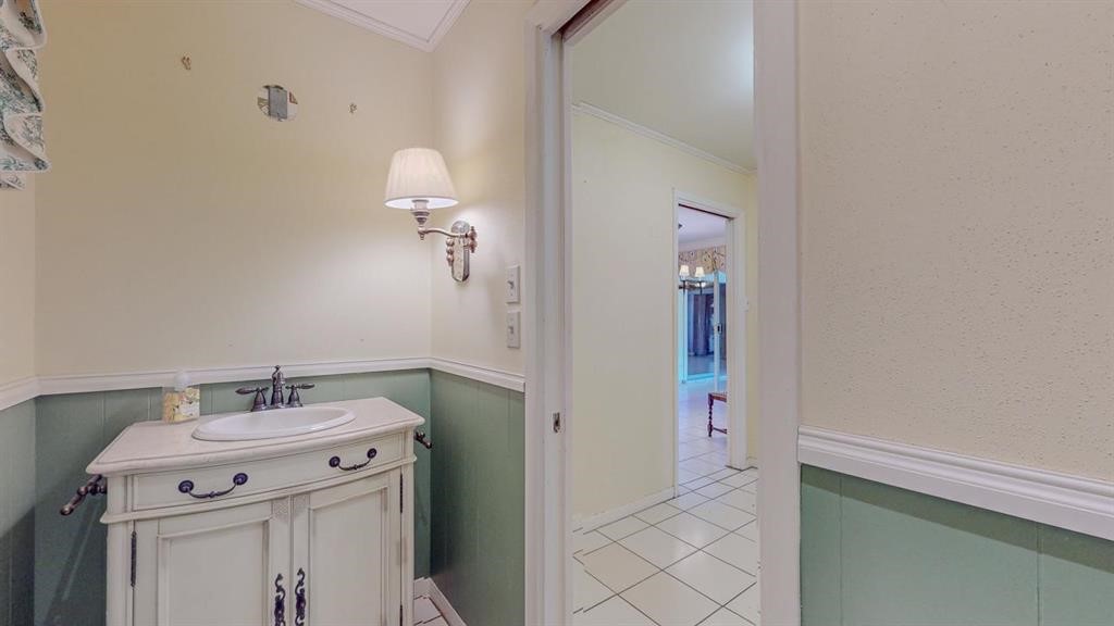5710 Pickwick Lane Property Photo 30