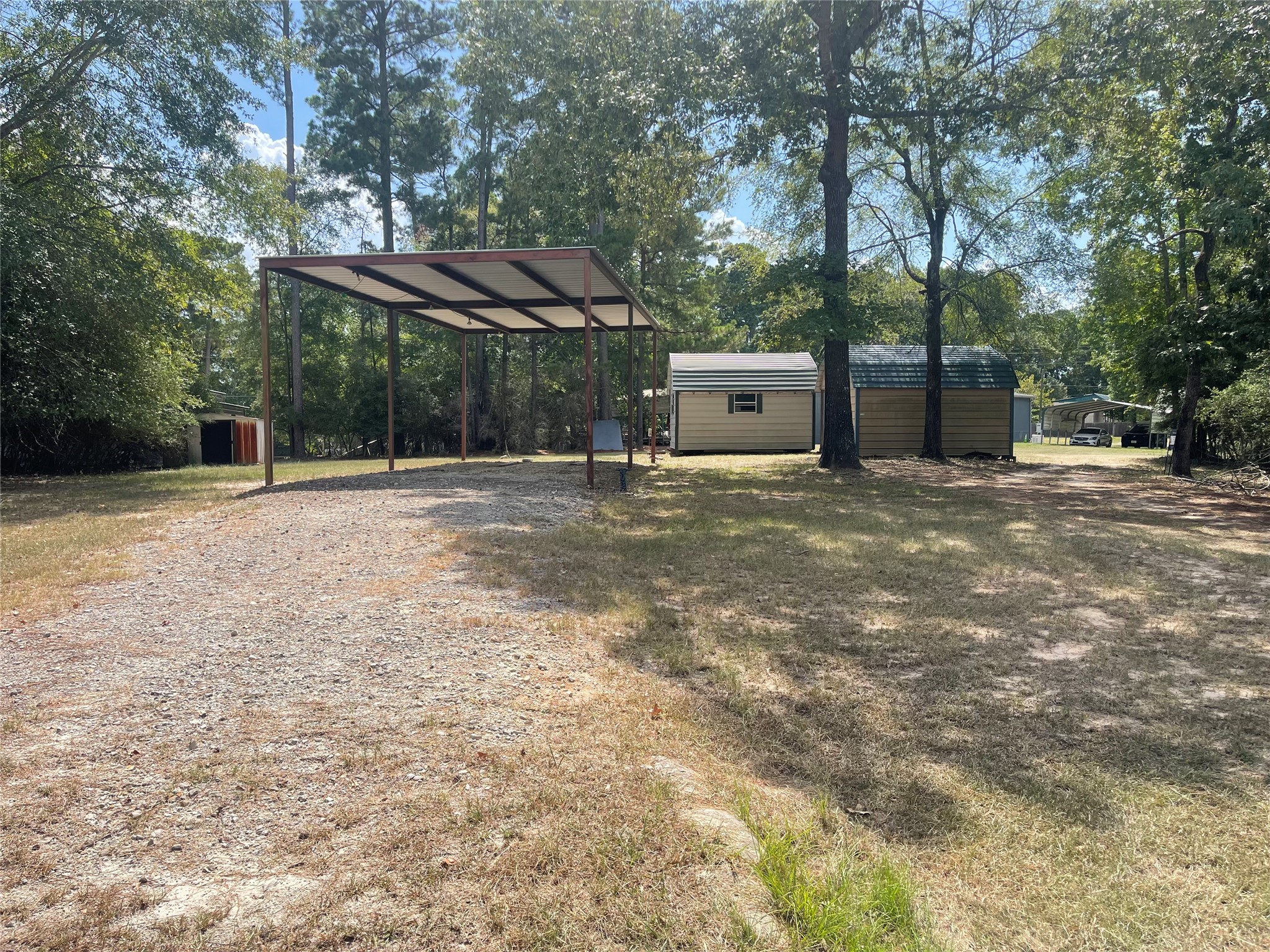 128 Pinewood Drive Property Photo 3