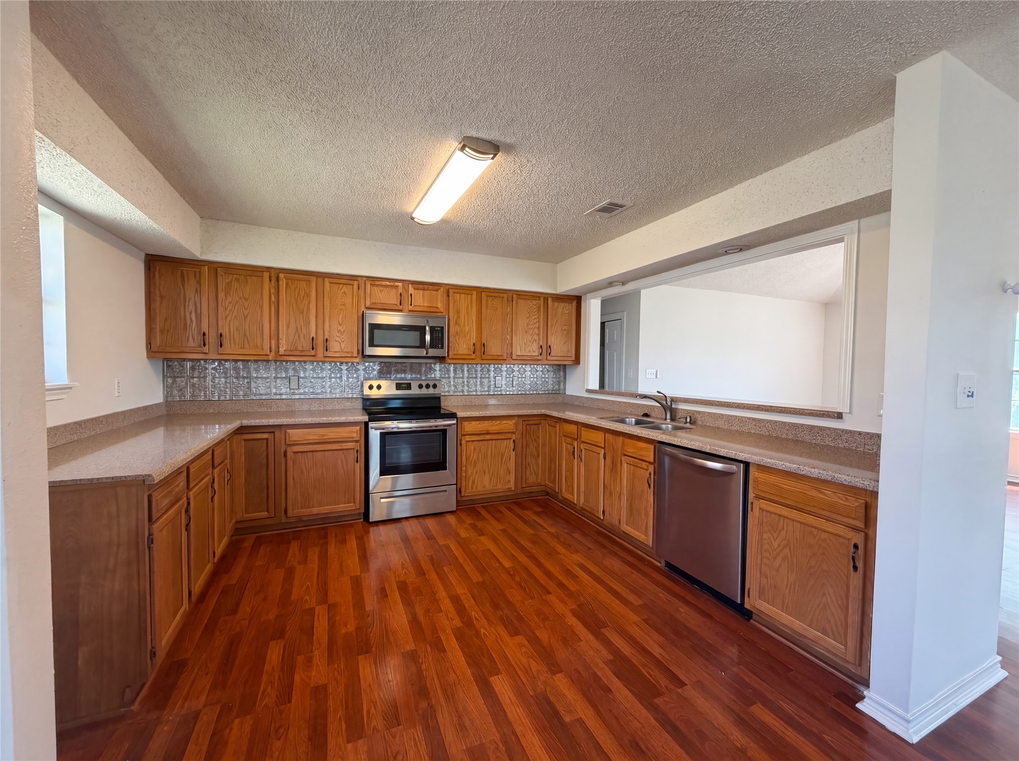 13909 Pirates Beach Boulevard Property Photo 2
