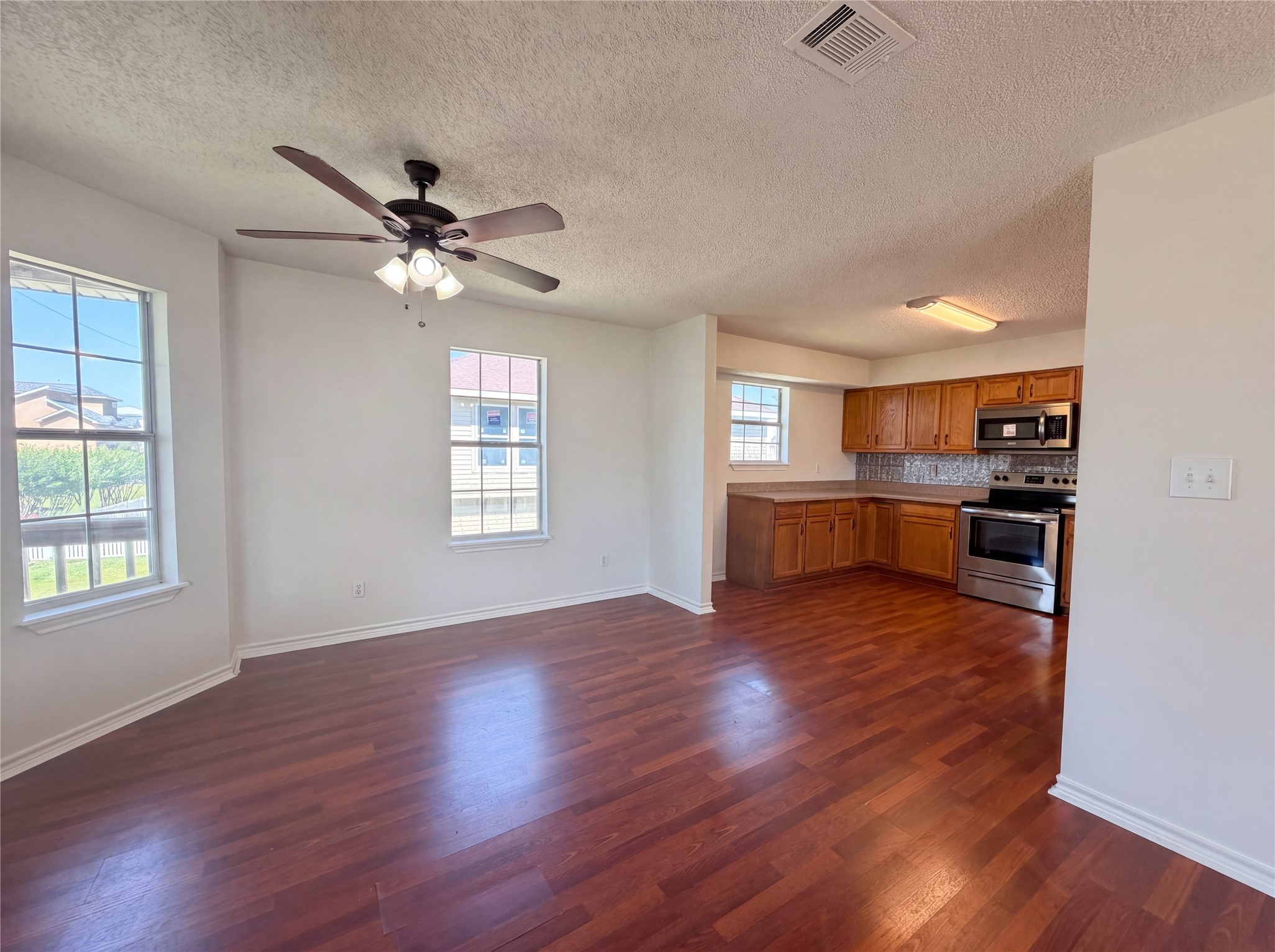 13909 Pirates Beach Boulevard Property Photo 6
