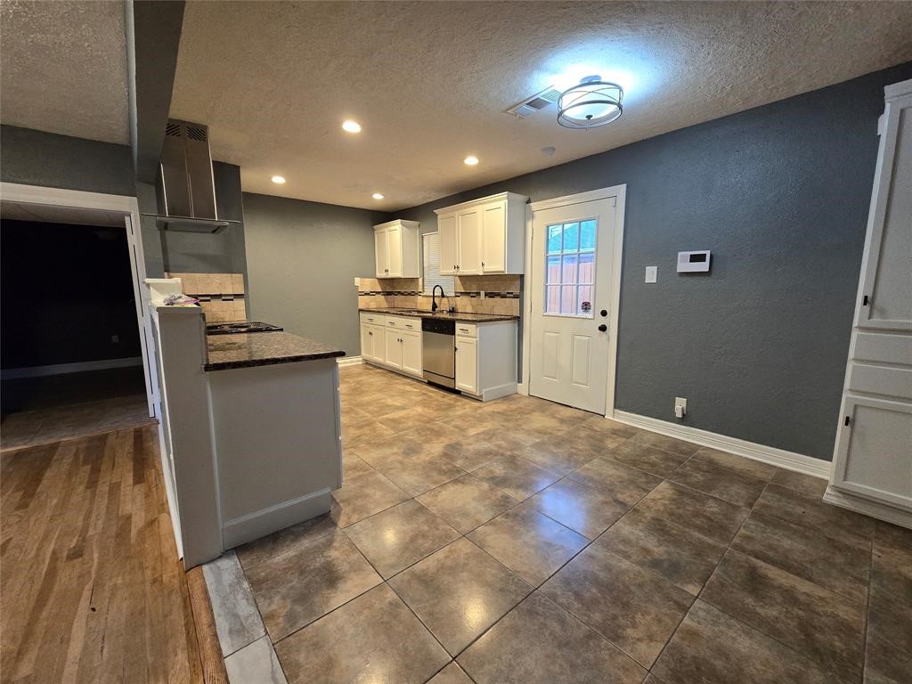 3309 Sunbeam Street Property Photo 8