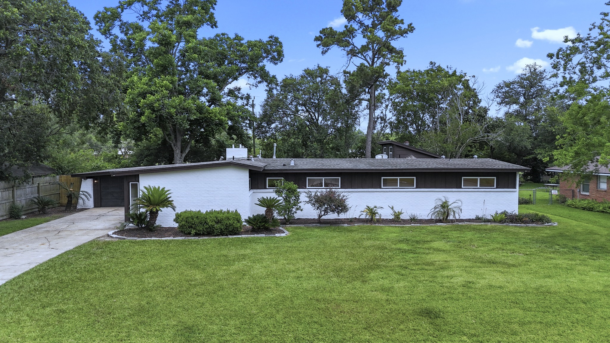 1405 Anne Avenue Property Photo 1