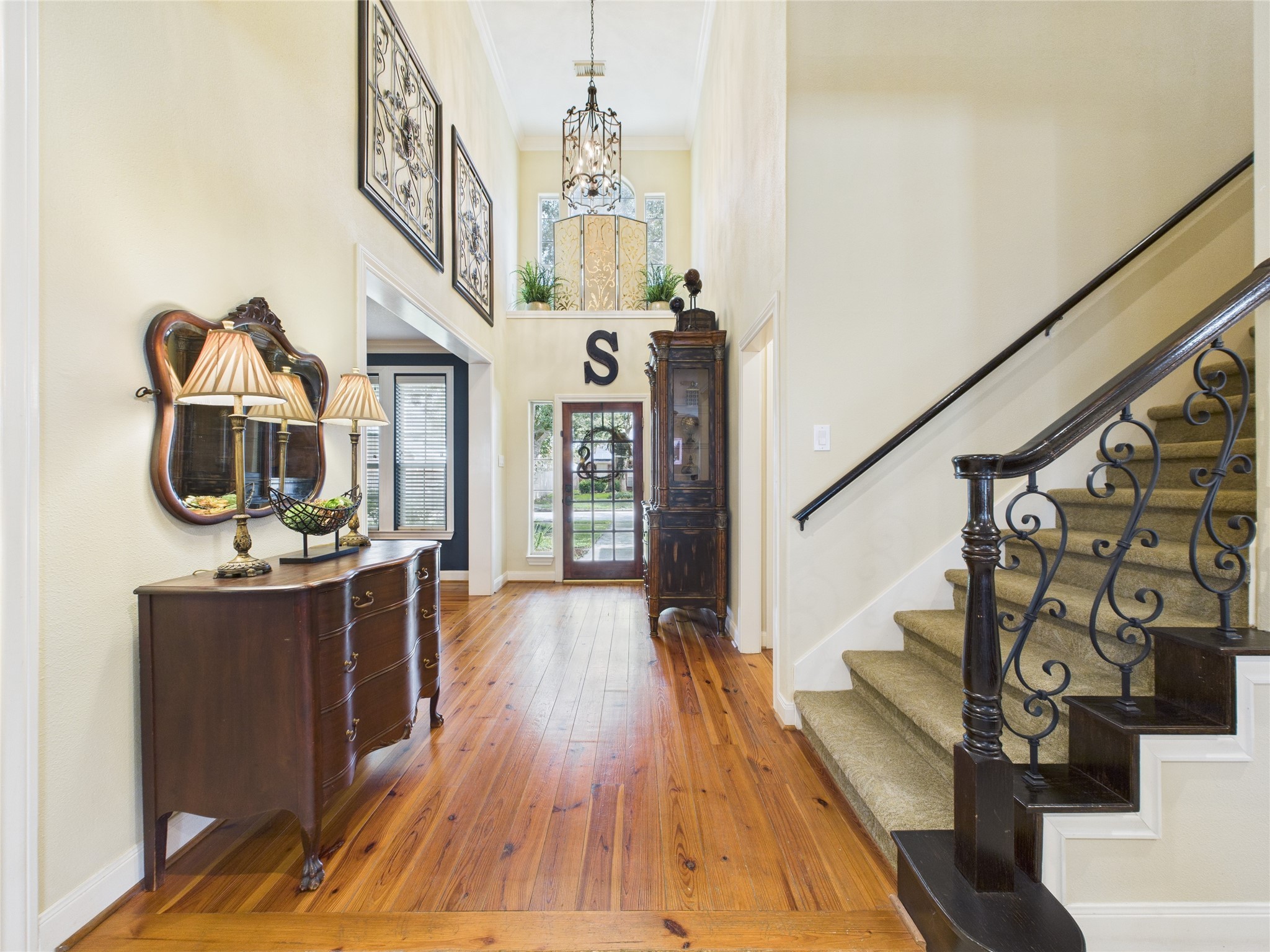 6846 Kemper Drive Property Photo 5