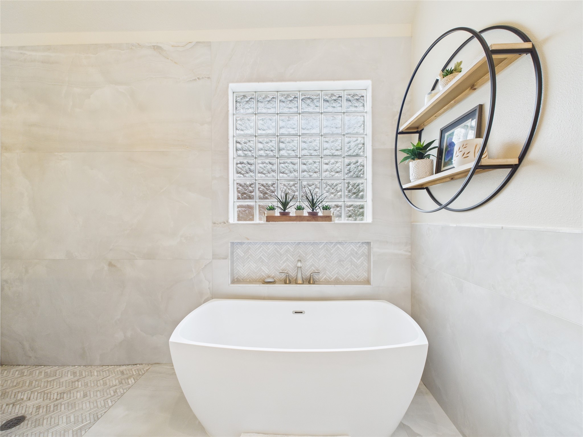 6846 Kemper Drive Property Photo 18