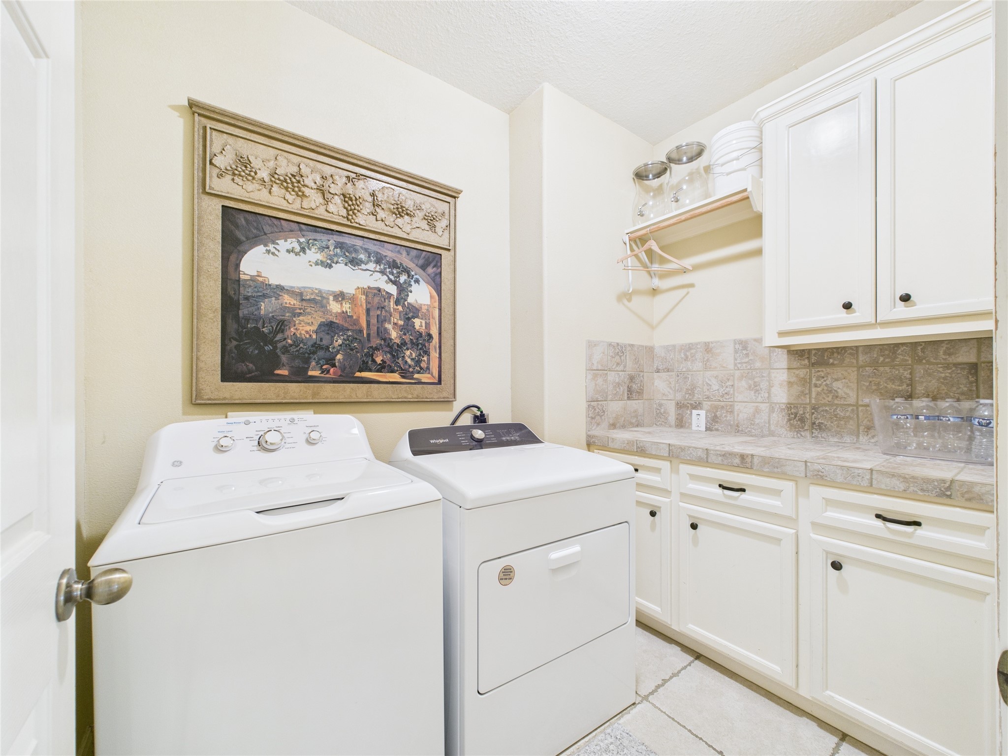 6846 Kemper Drive Property Photo 22