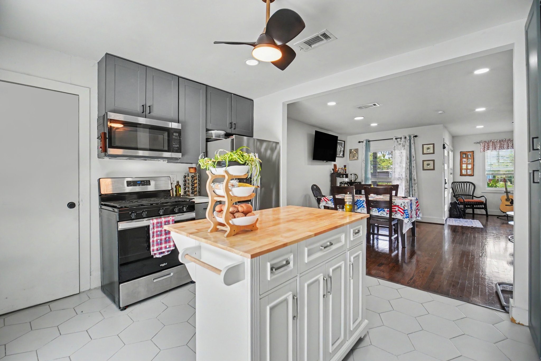 5226 Pomander Road Property Photo 10