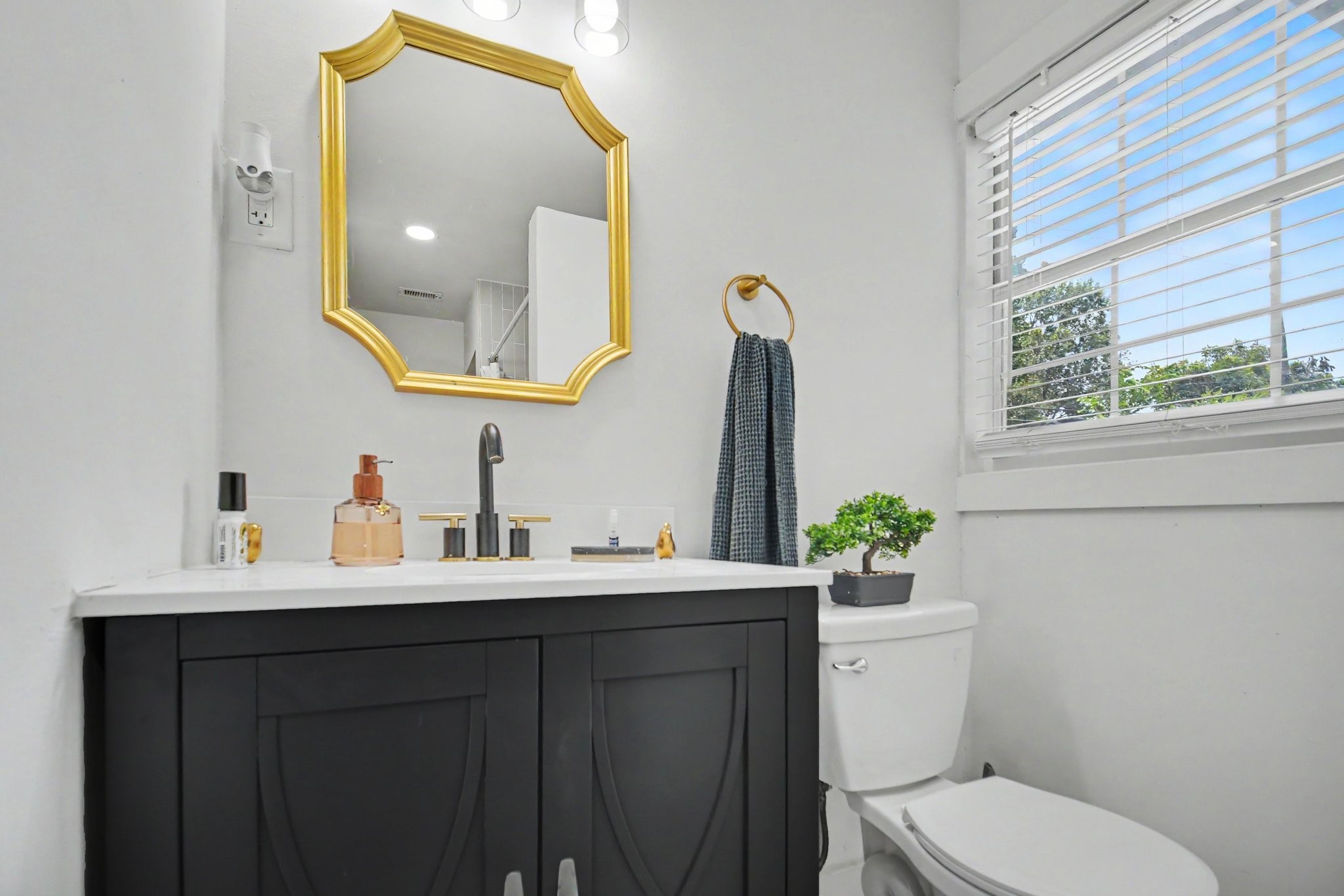 5226 Pomander Road Property Photo 18