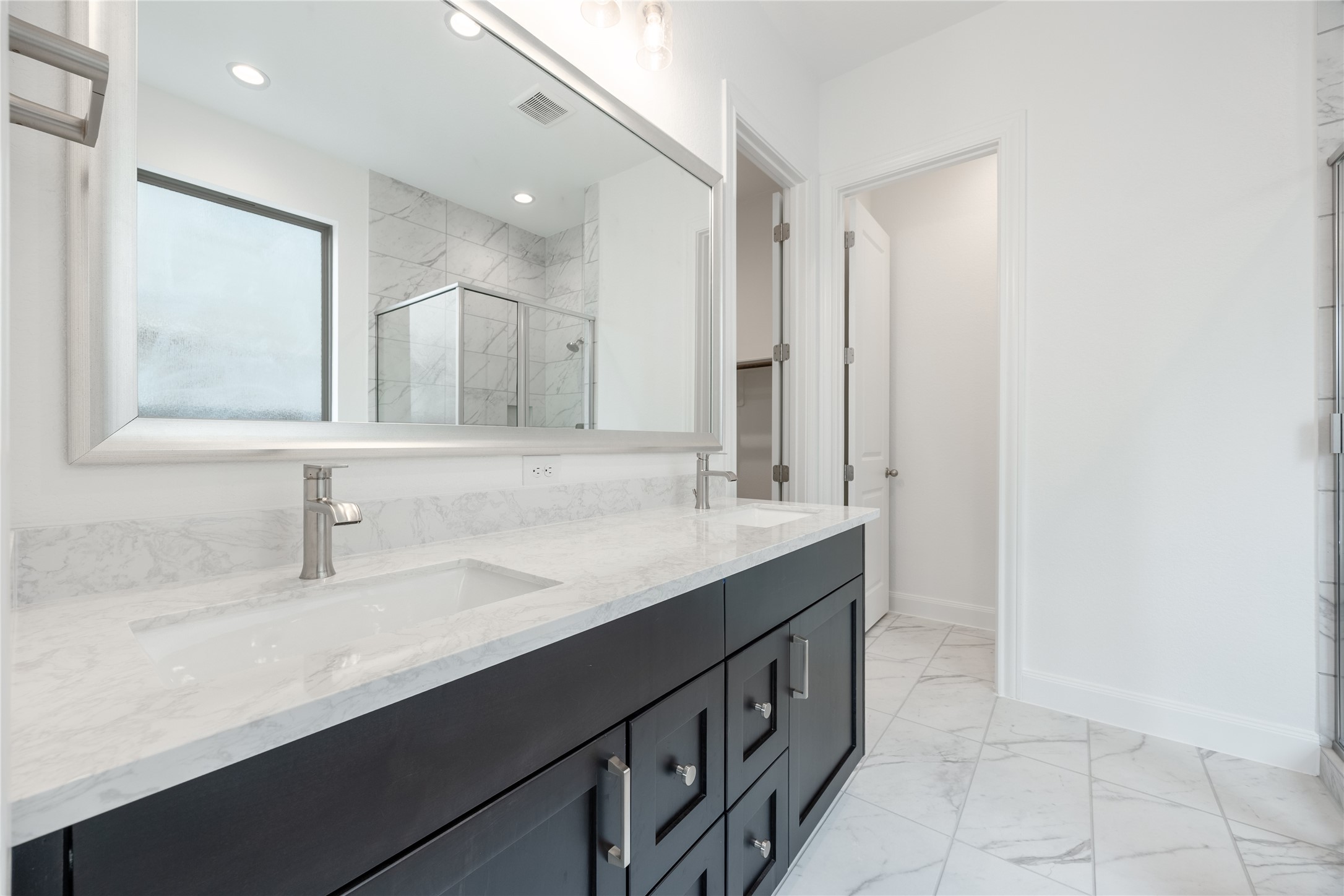 825 Laguna Green Lane Property Photo 12