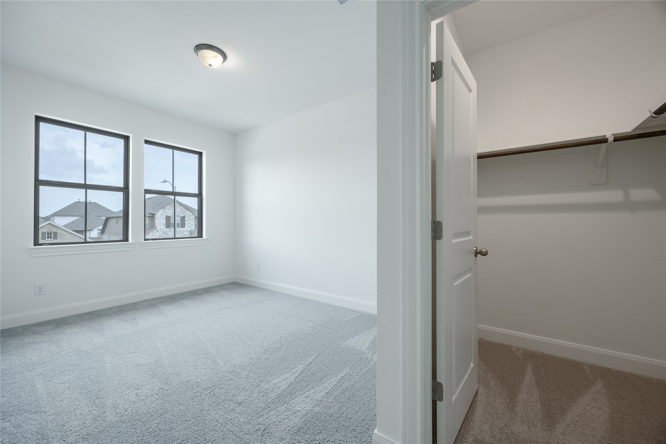 825 Laguna Green Lane Property Photo 16