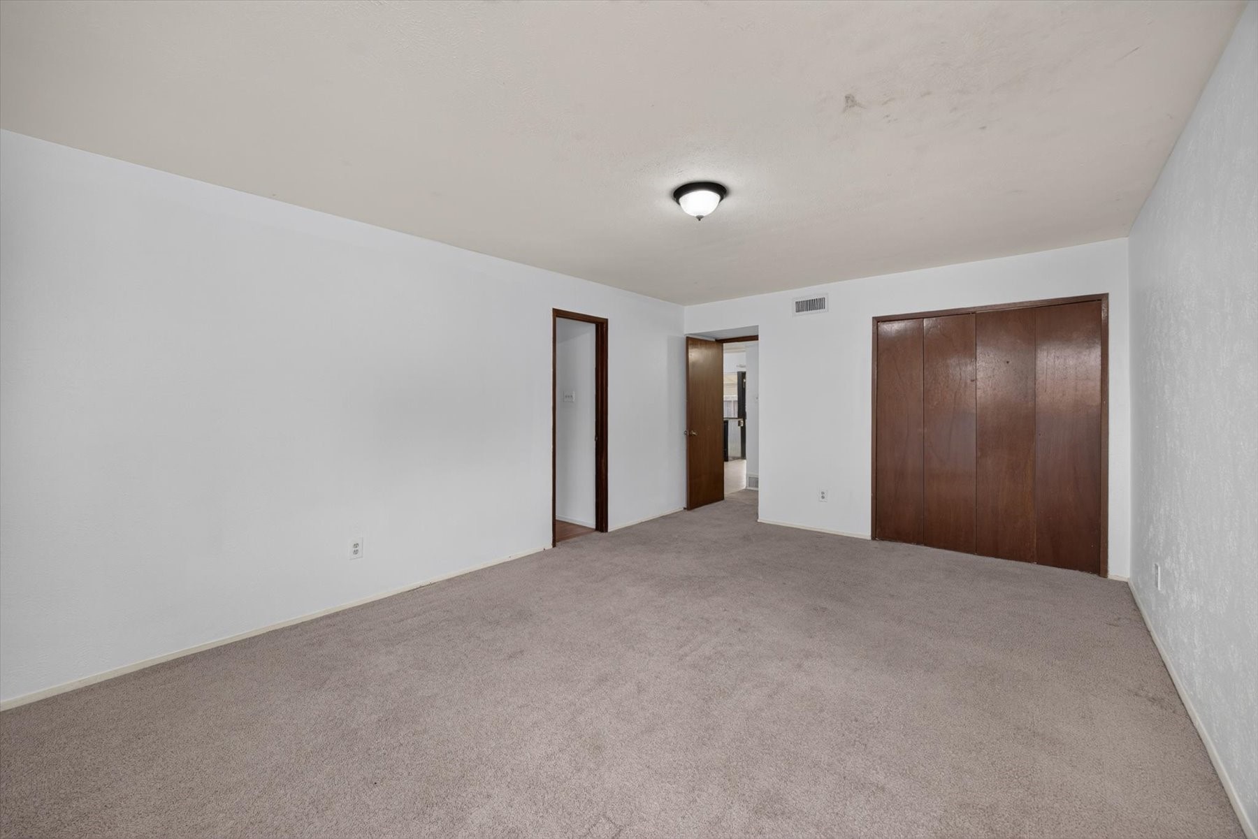 5311 Cairnleigh Drive Property Photo 22