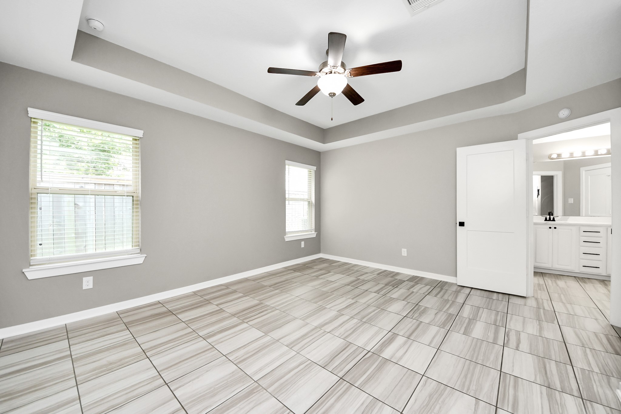 16011 Monument Hill Crossing Property Photo 24