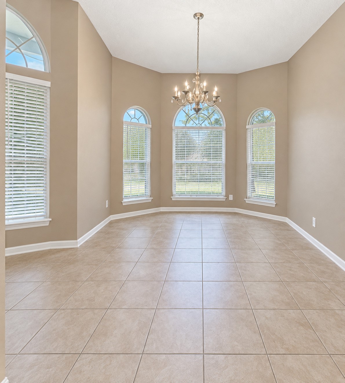 9602 Dawn Harvest Ct Court Property Photo 3
