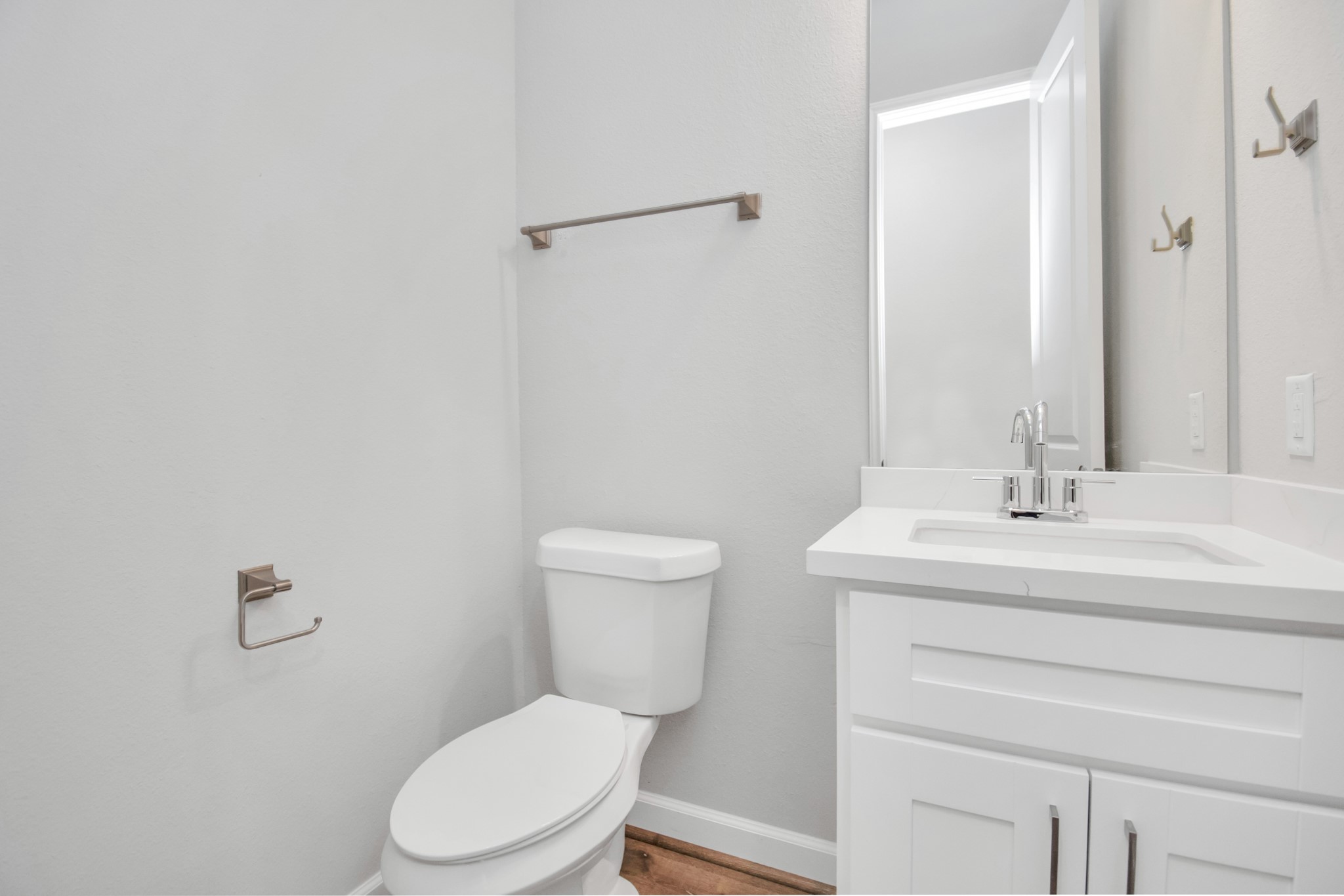 2355 Hoskins Drive Property Photo 16