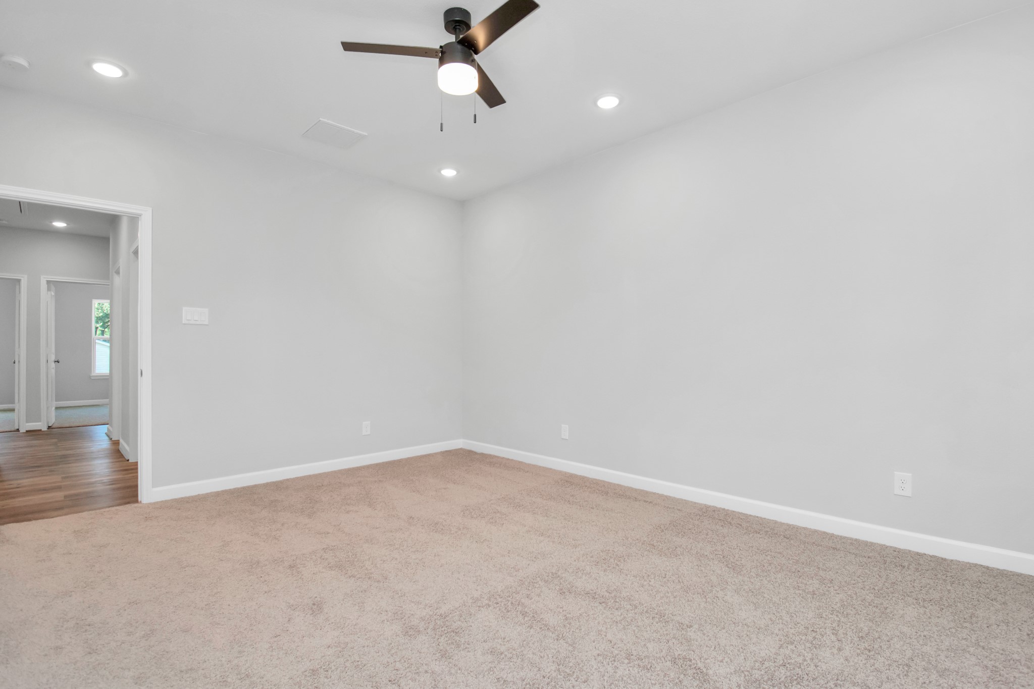 2355 Hoskins Drive Property Photo 22