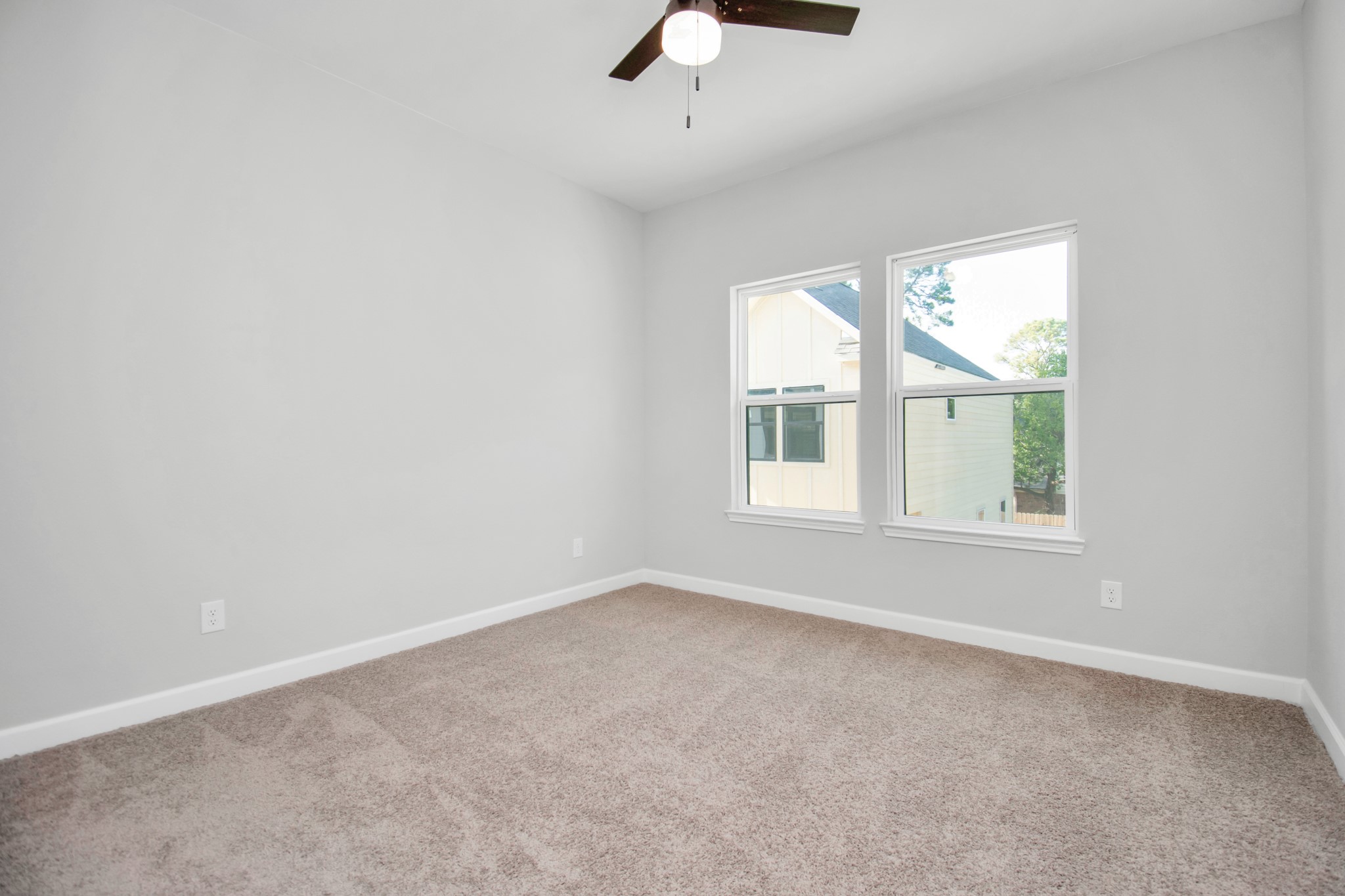 2355 Hoskins Drive Property Photo 33