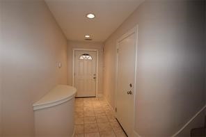 5941 South Loop E 604 Property Photo 9