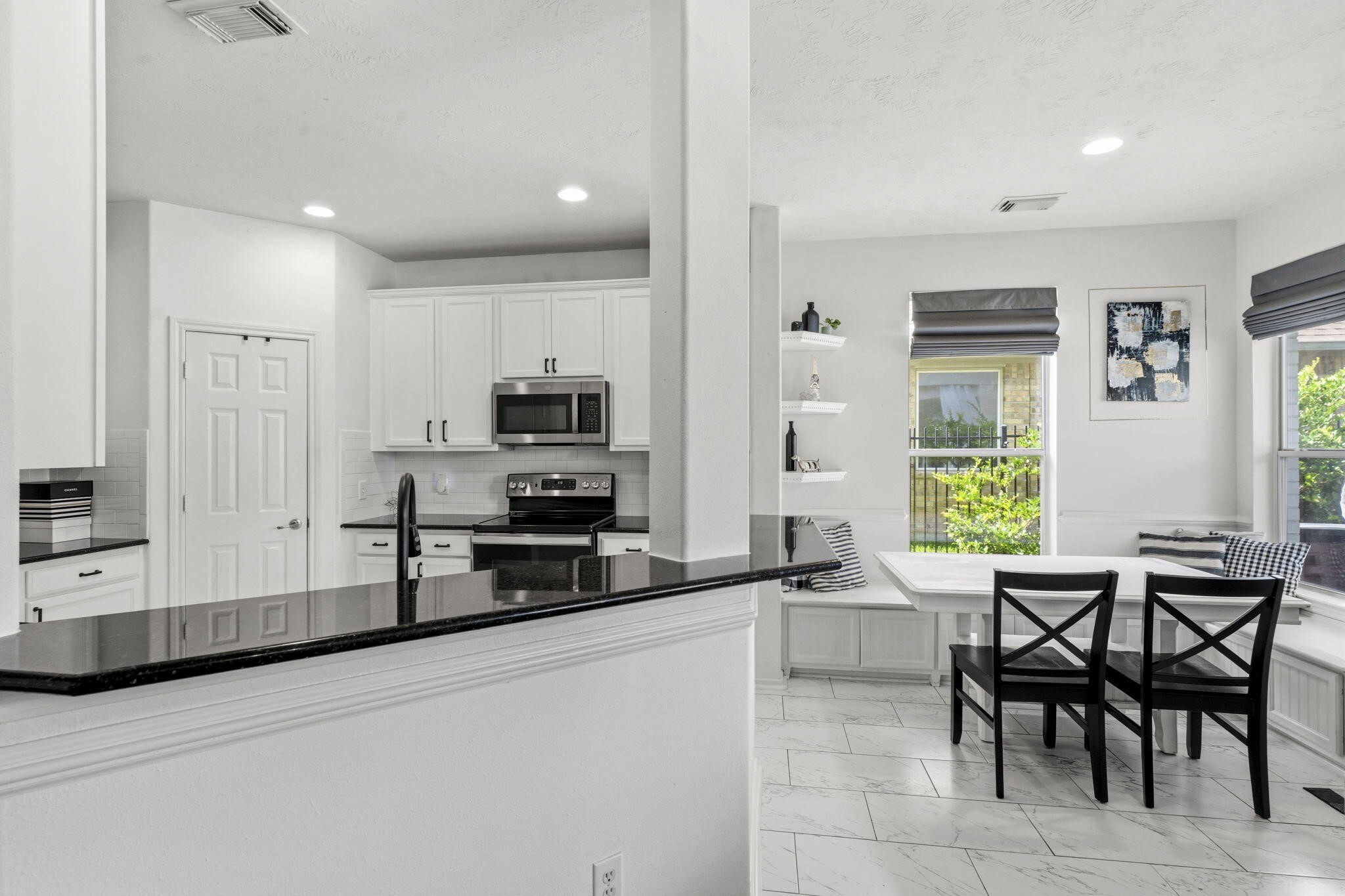 19 W Lasting Spring Circle Property Photo 16