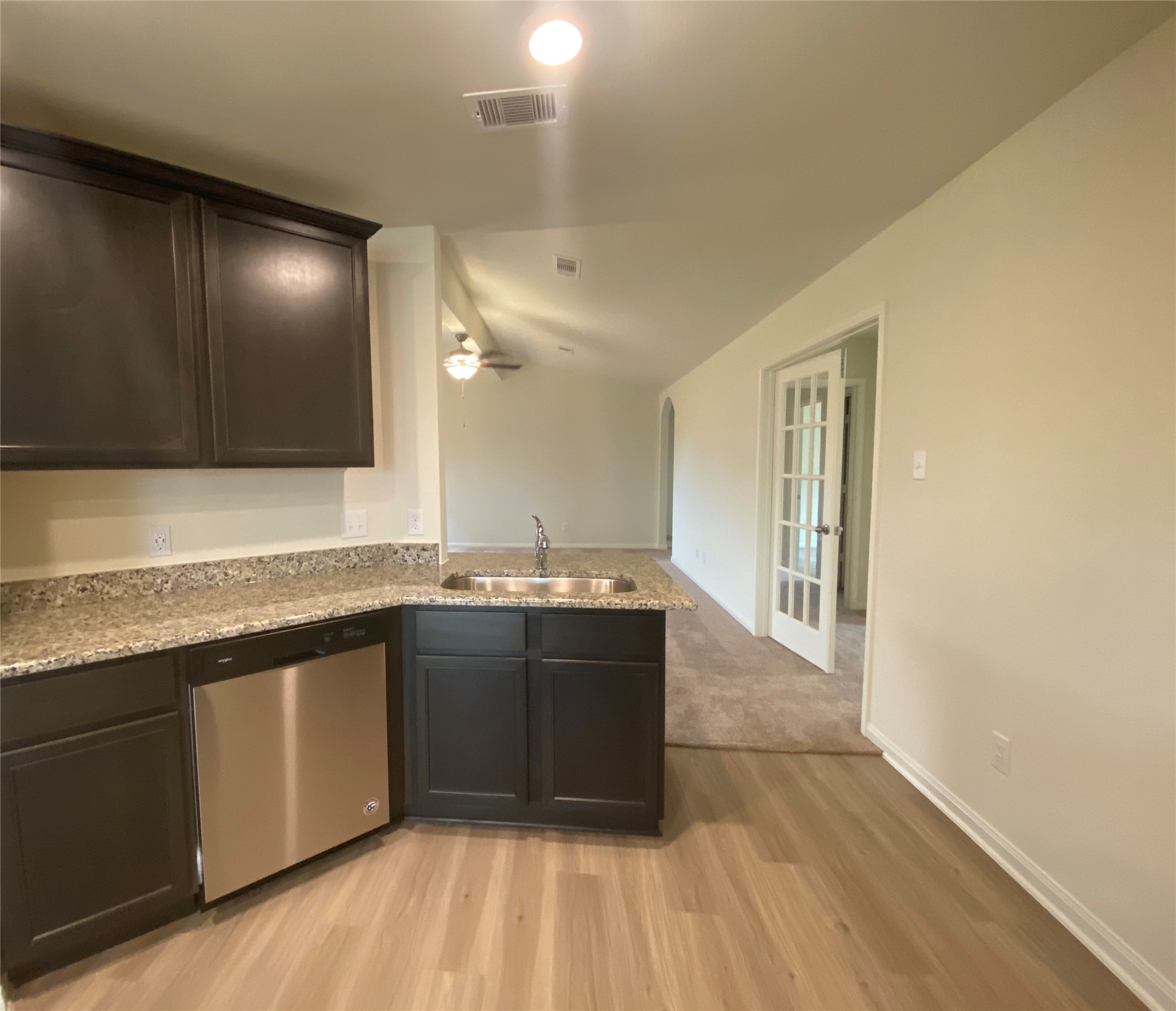 2107 Mule Ridge Drive Property Photo 5