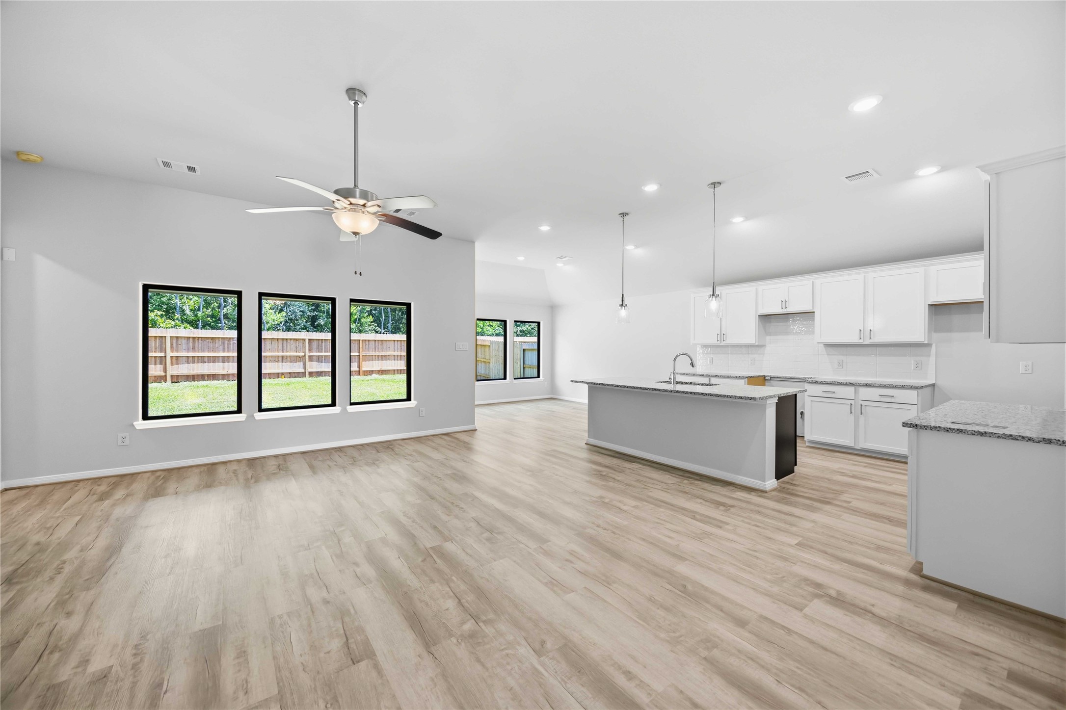 2834 River Juniper Lane Property Photo 4