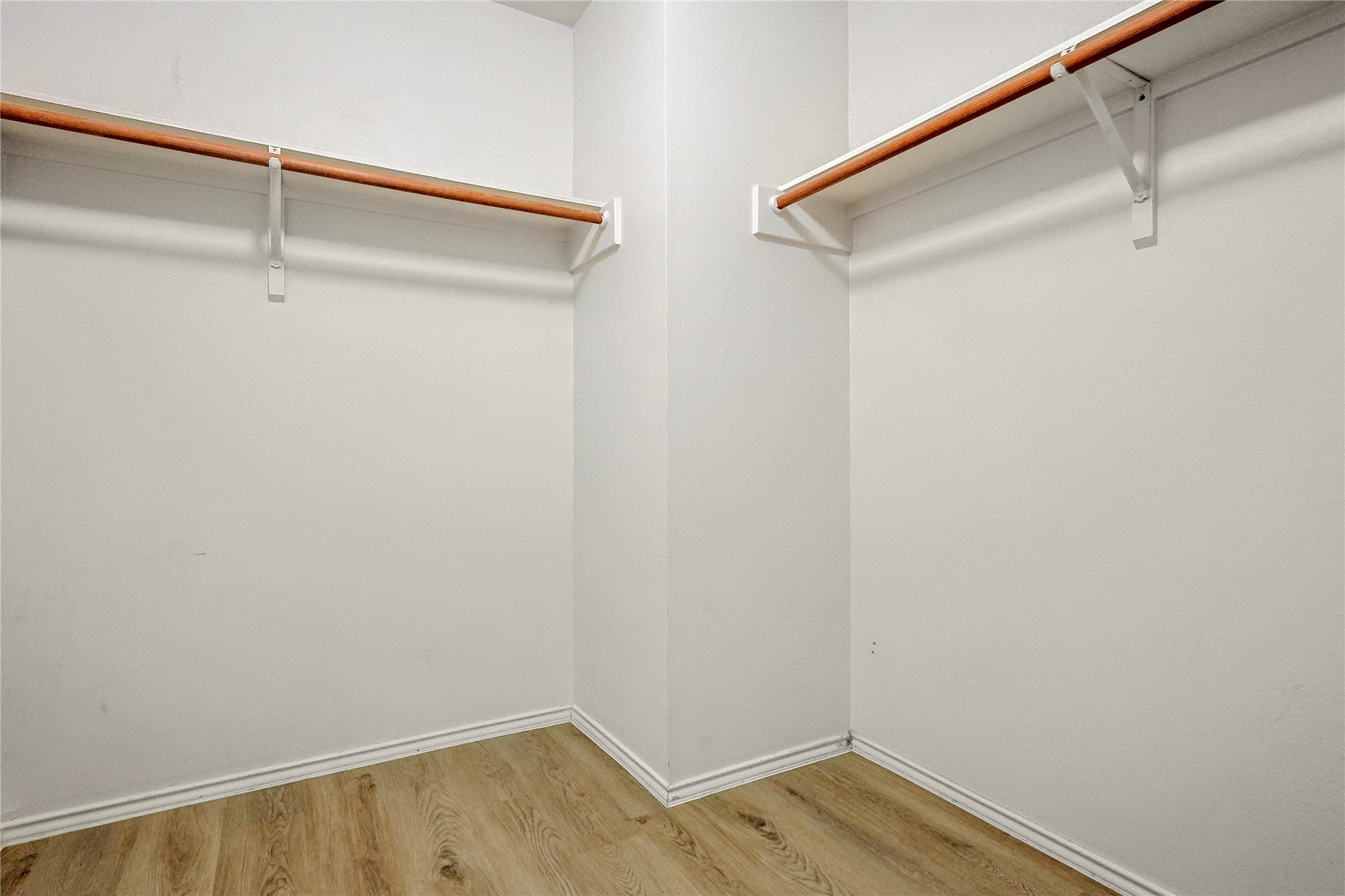 3202 Starbridge Park Lane Property Photo 8