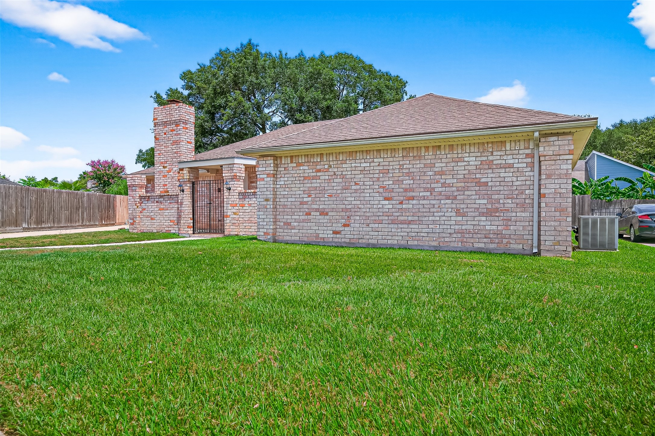 15934 Tumbling Rapids Drive Property Photo 6