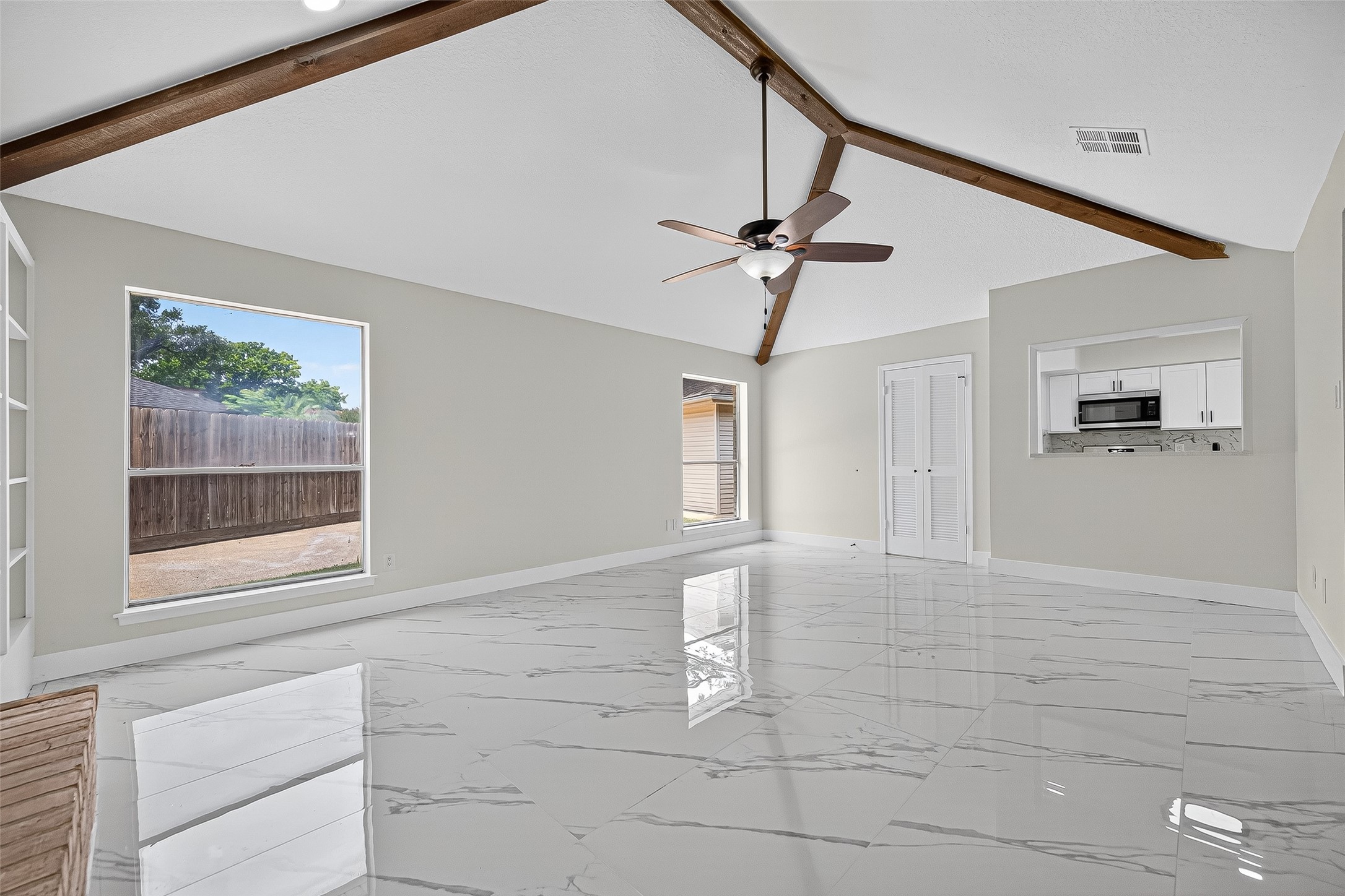 15934 Tumbling Rapids Drive Property Photo 16