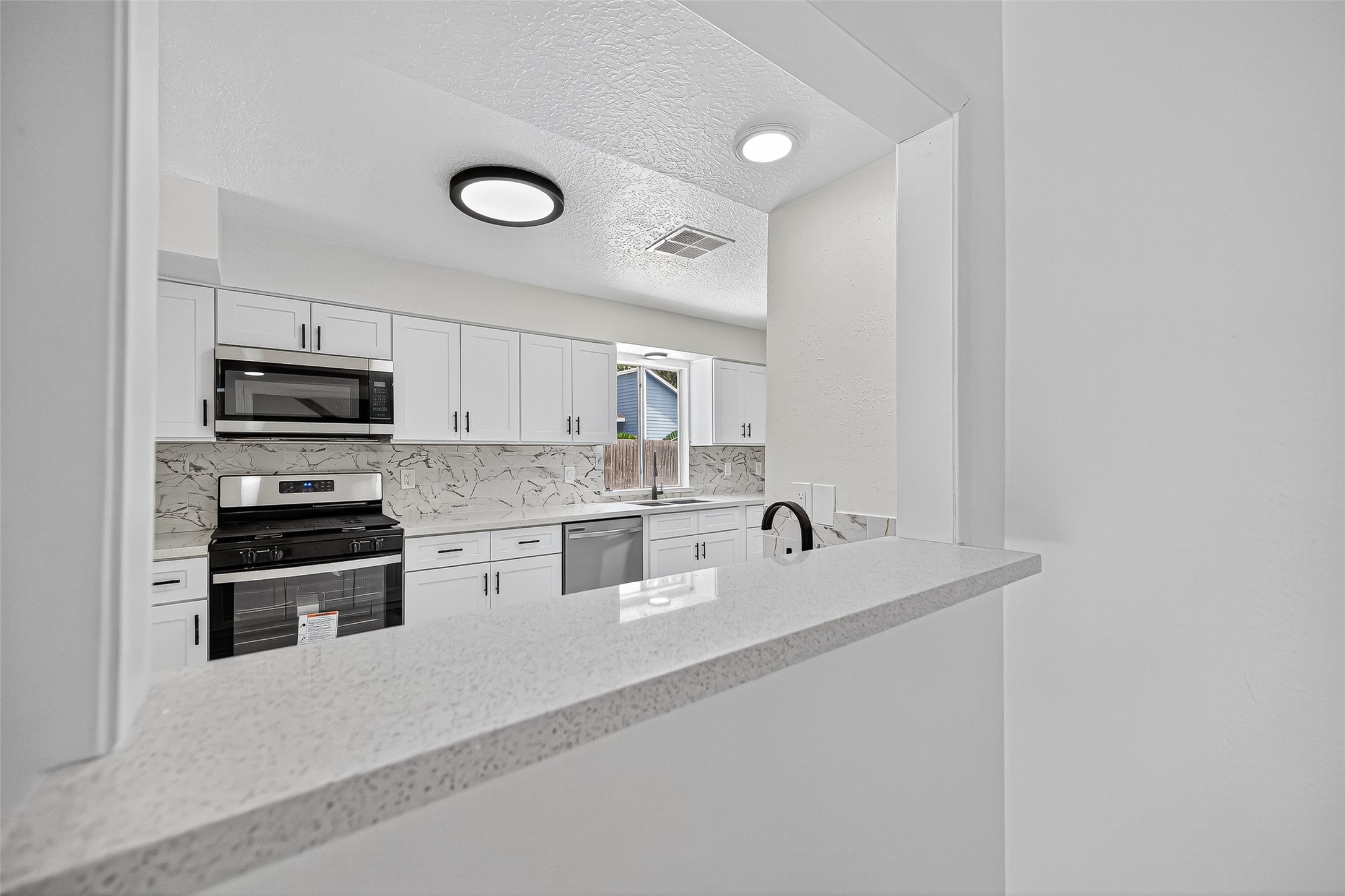 15934 Tumbling Rapids Drive Property Photo 23