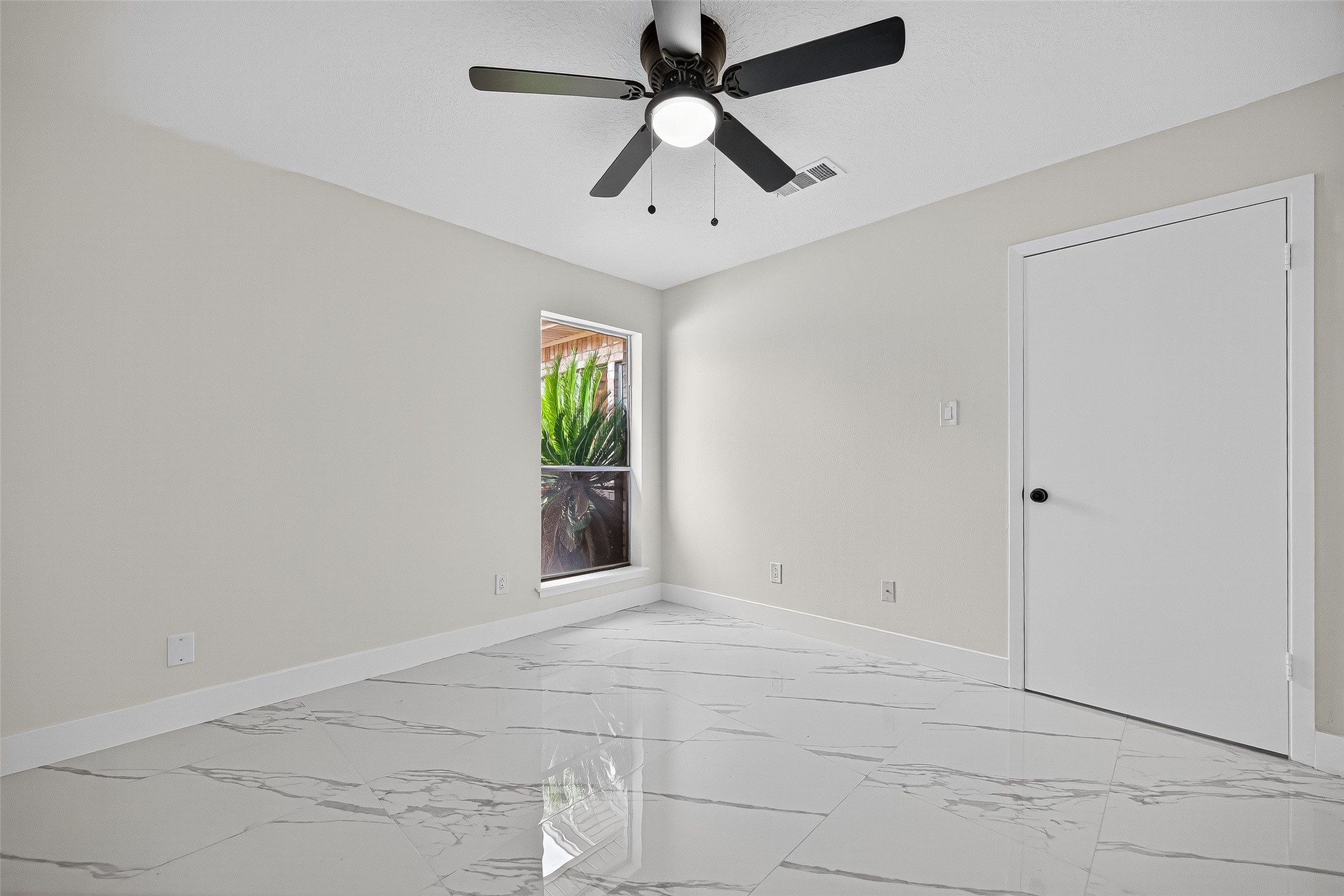 15934 Tumbling Rapids Drive Property Photo 39