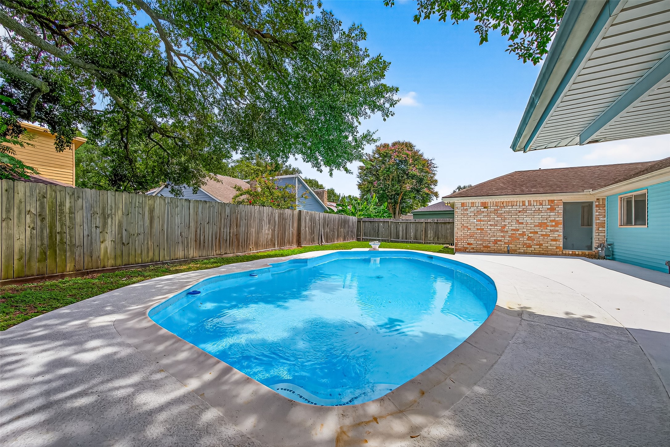 15934 Tumbling Rapids Drive Property Photo 46