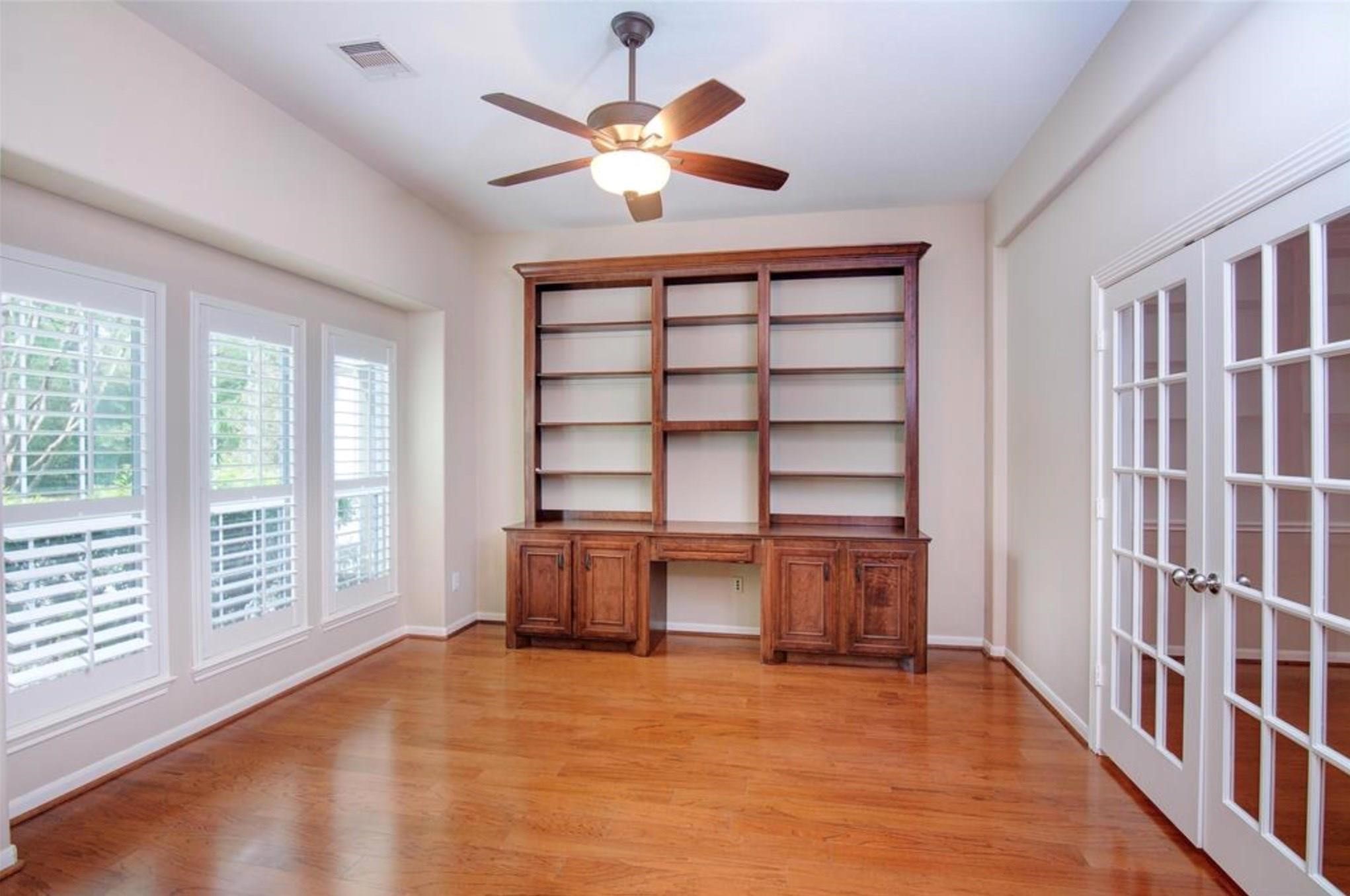 62 E Pipers Green Street Property Photo 7