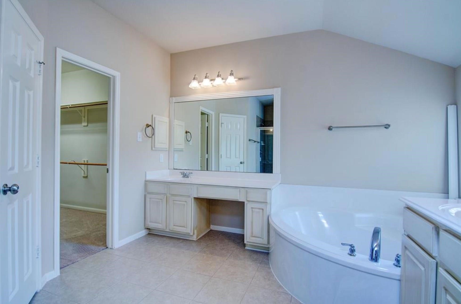 62 E Pipers Green Street Property Photo 19