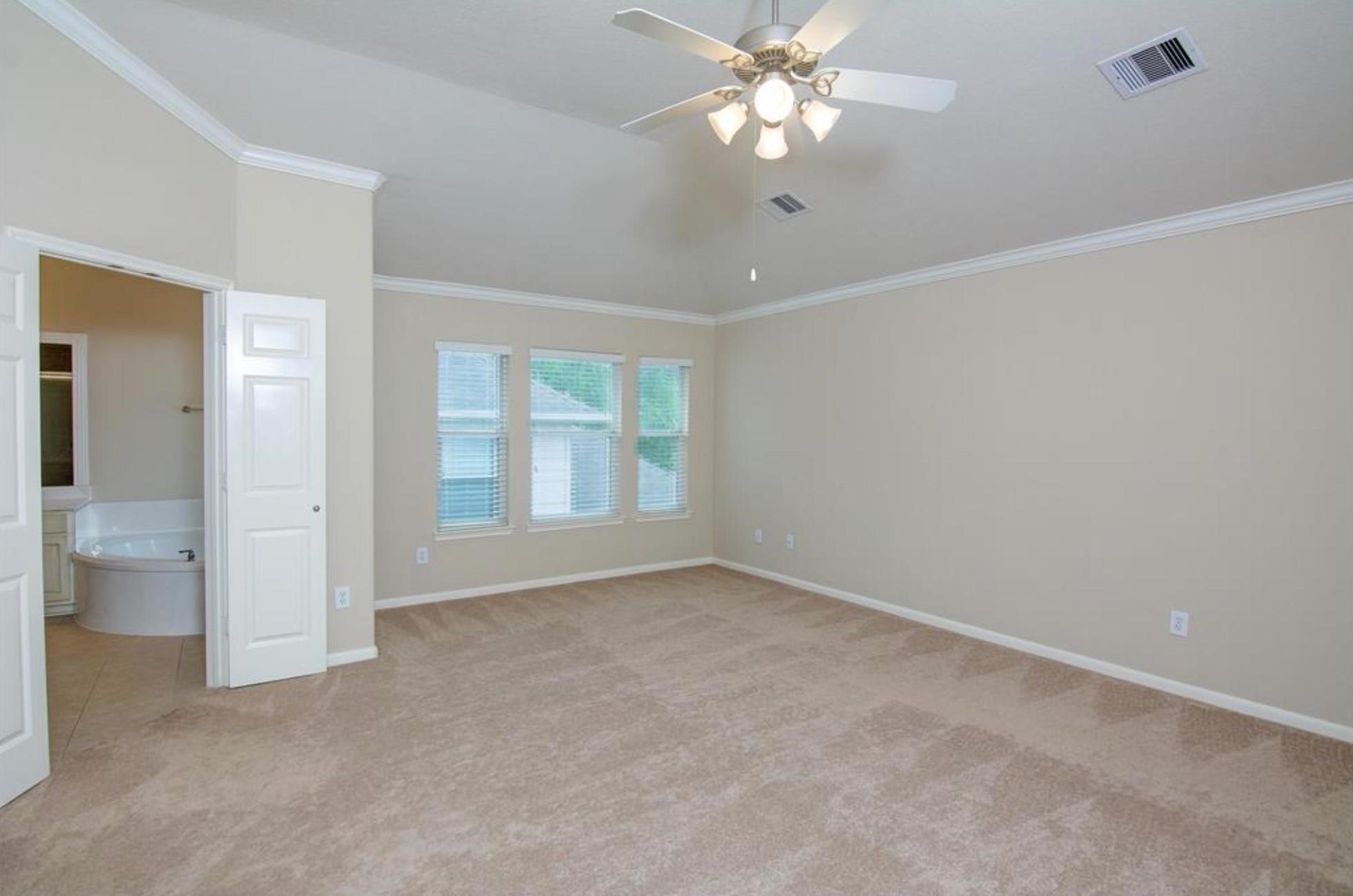62 E Pipers Green Street Property Photo 21
