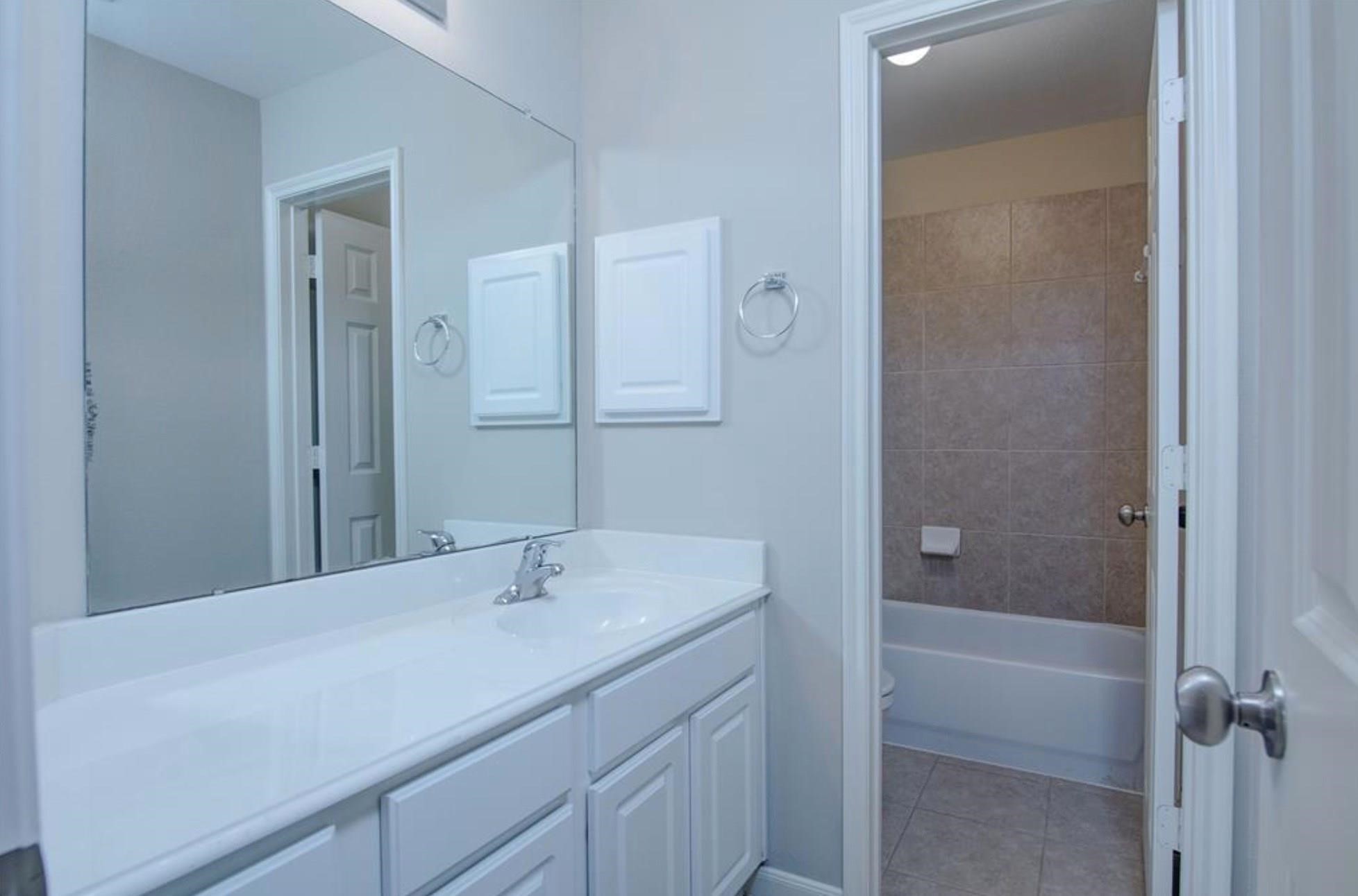 62 E Pipers Green Street Property Photo 22