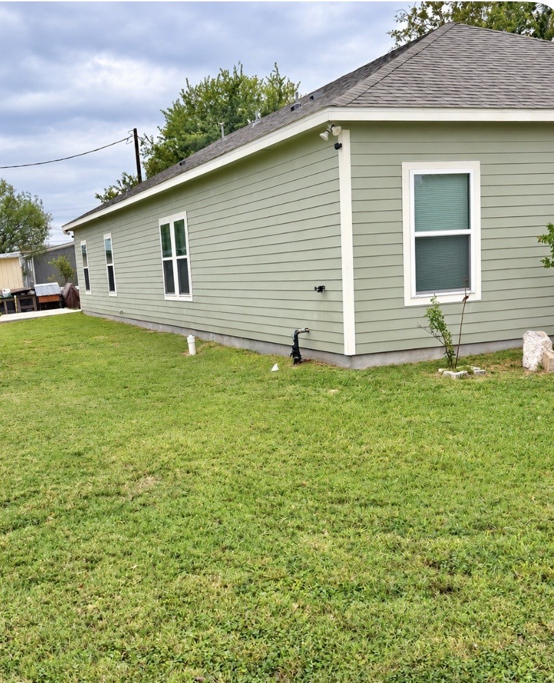 668 Commerce Street Property Photo 2