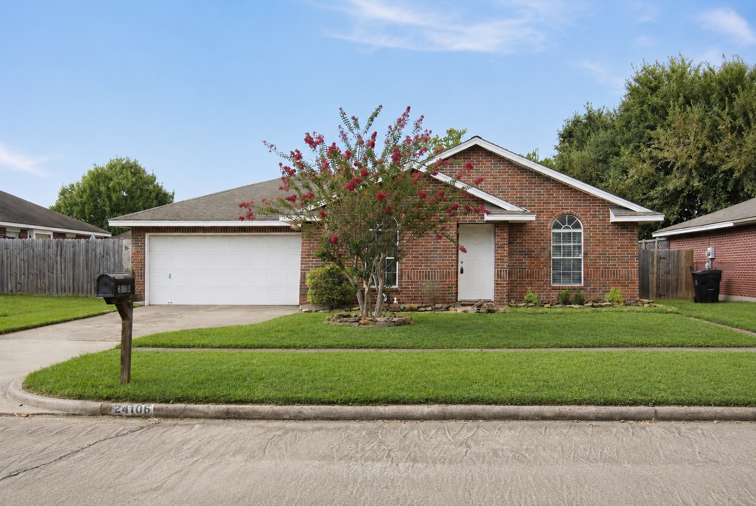 24106 Broken Bow Lane Property Photo 1