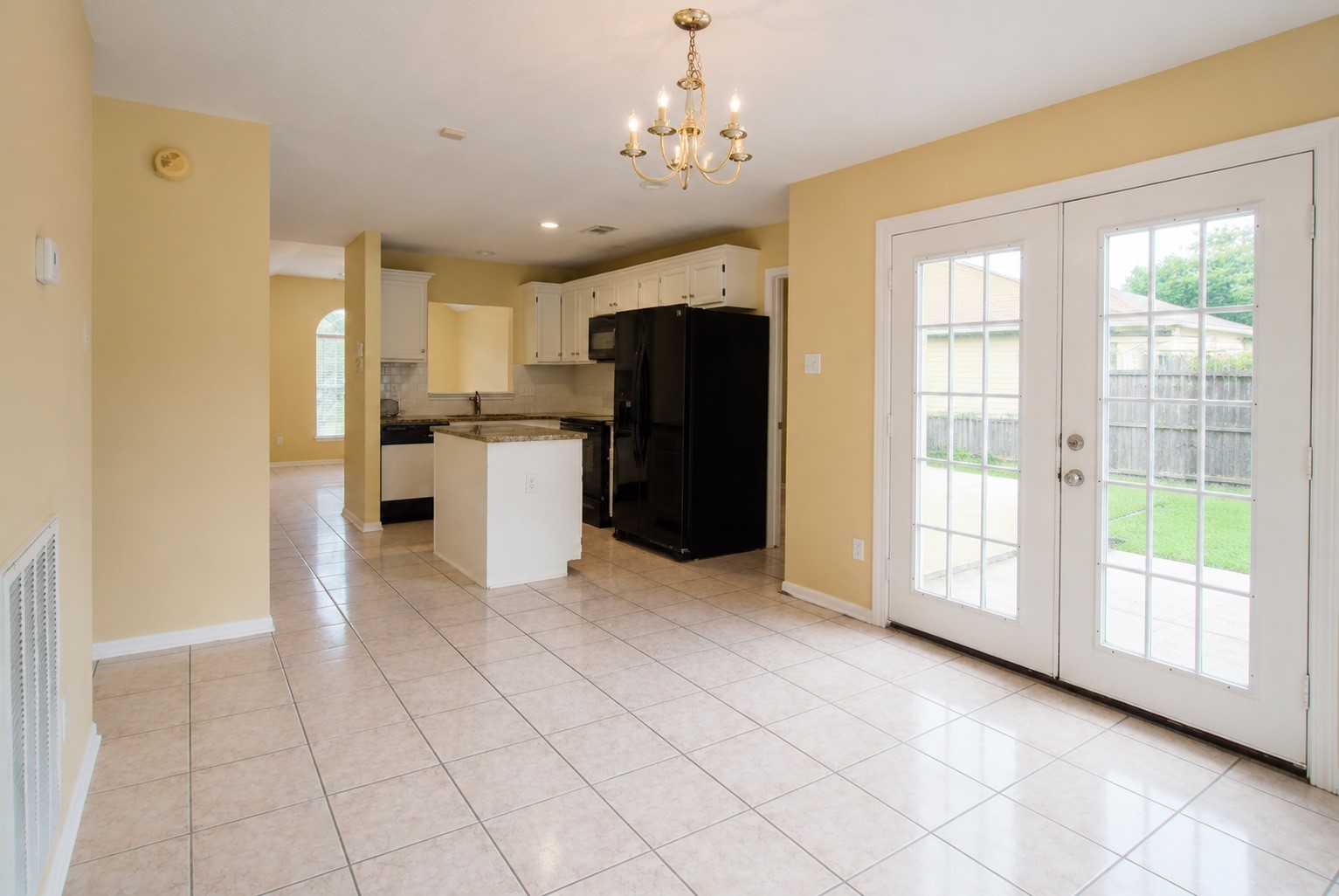 24106 Broken Bow Lane Property Photo 3