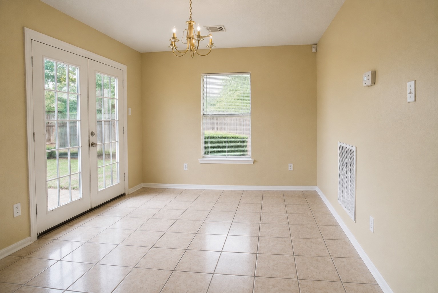 24106 Broken Bow Lane Property Photo 4