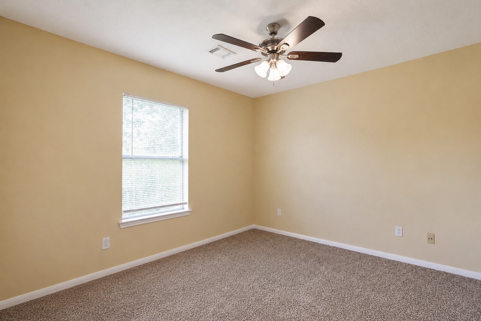 24106 Broken Bow Lane Property Photo 8
