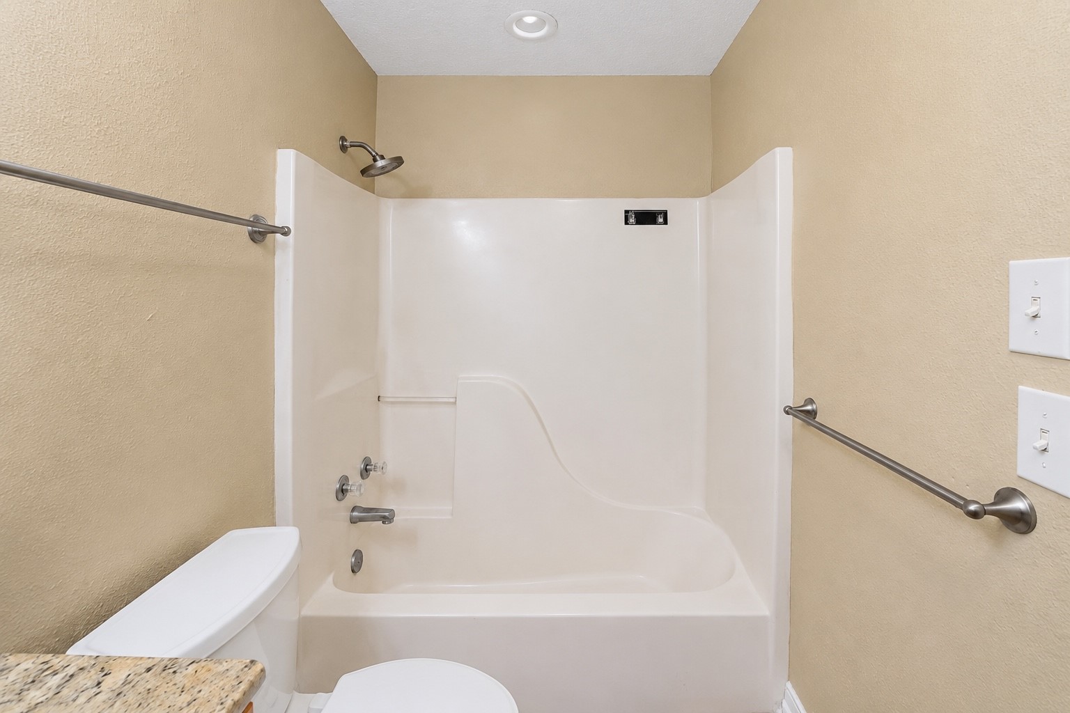 24106 Broken Bow Lane Property Photo 10