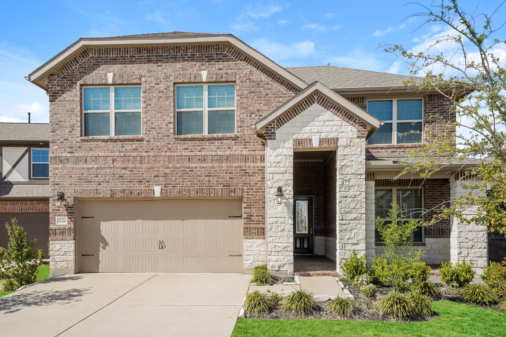 1126 Orange Dawn Drive Property Photo 1