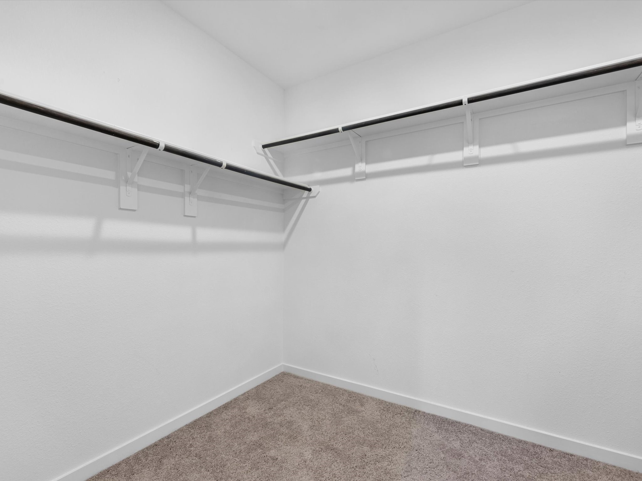 3914 Windy Whisper Drive Property Photo 12