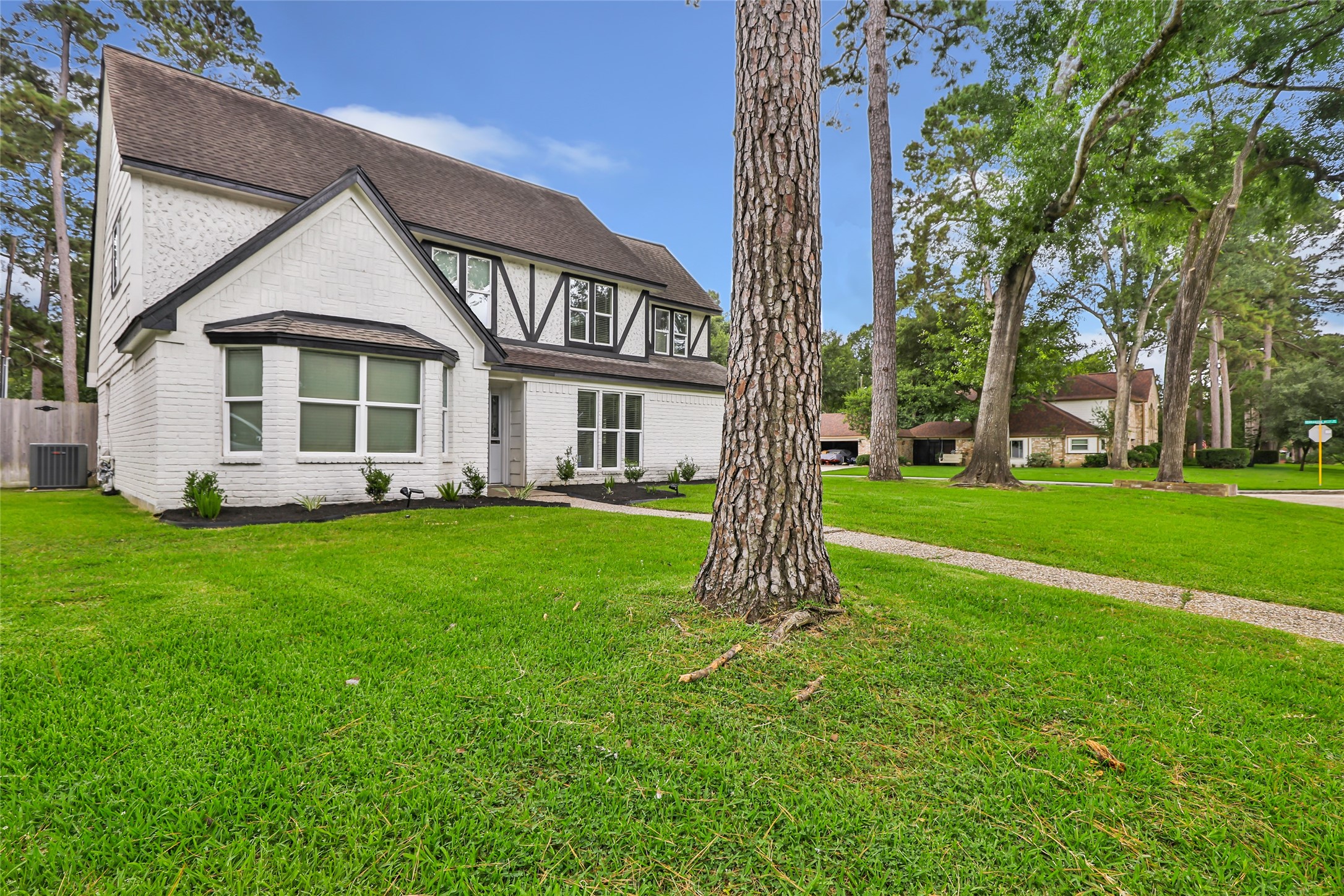 5419 Summerfield Lane Property Photo 4