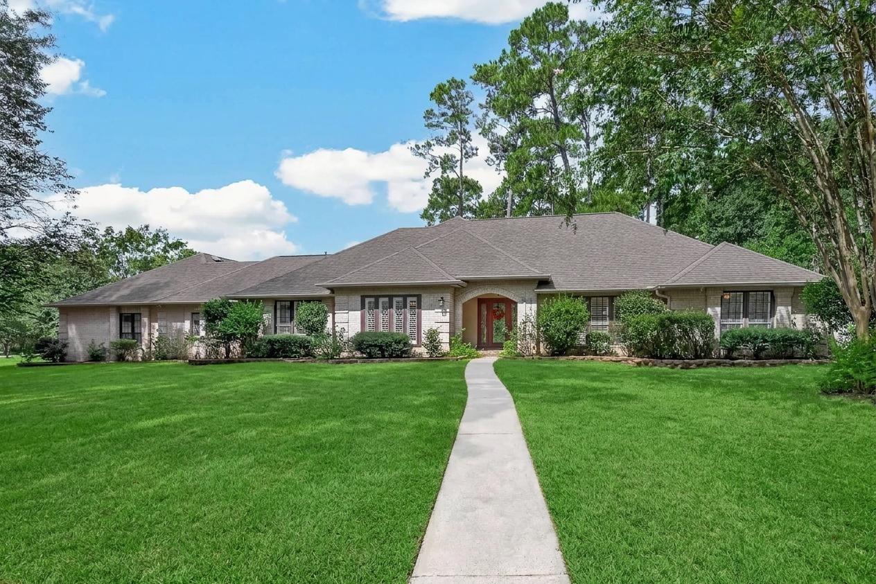 1650 White Oak Creek Drive Property Photo 2
