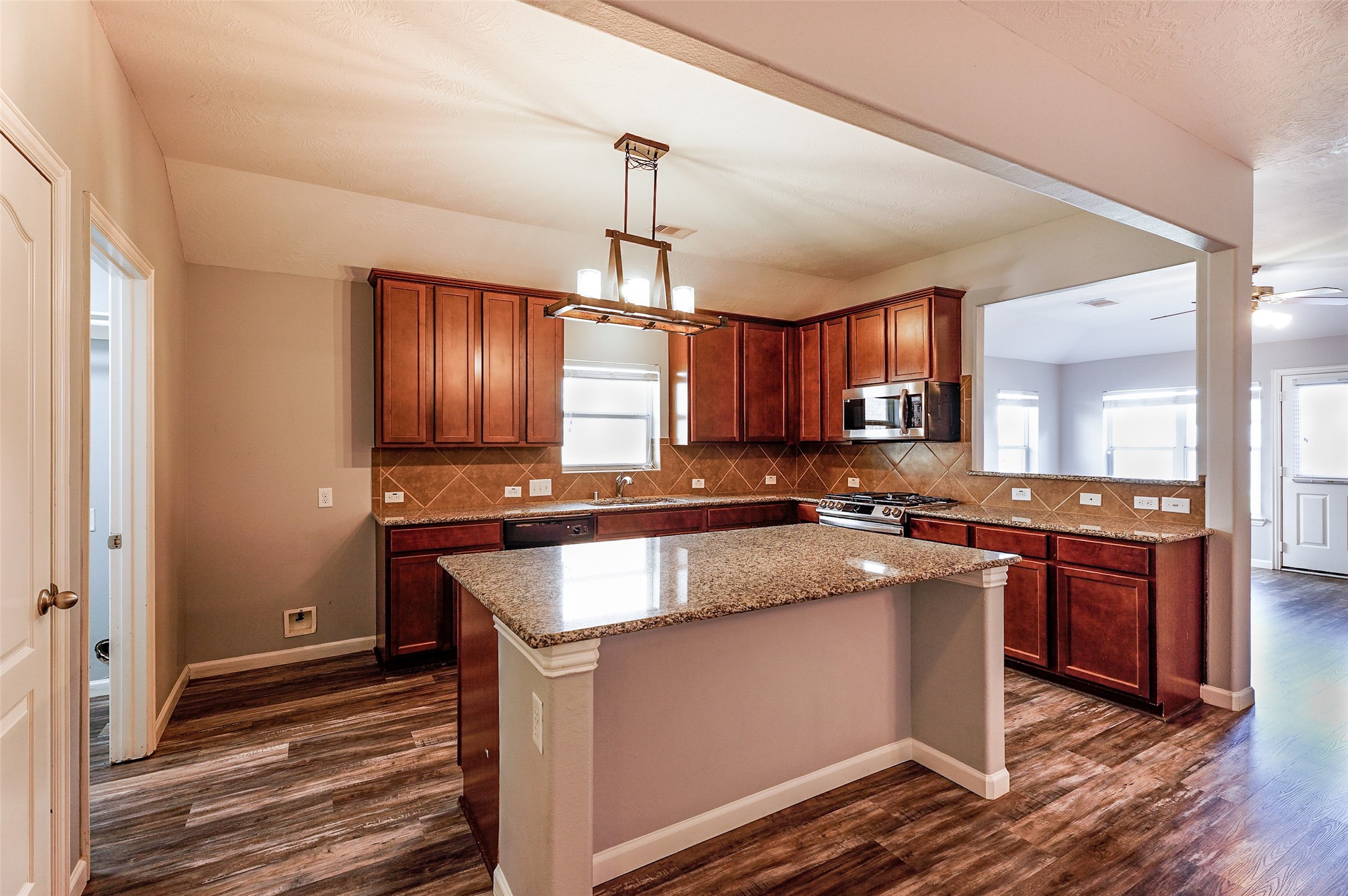 2515 Horned Owl Drive Property Photo 7