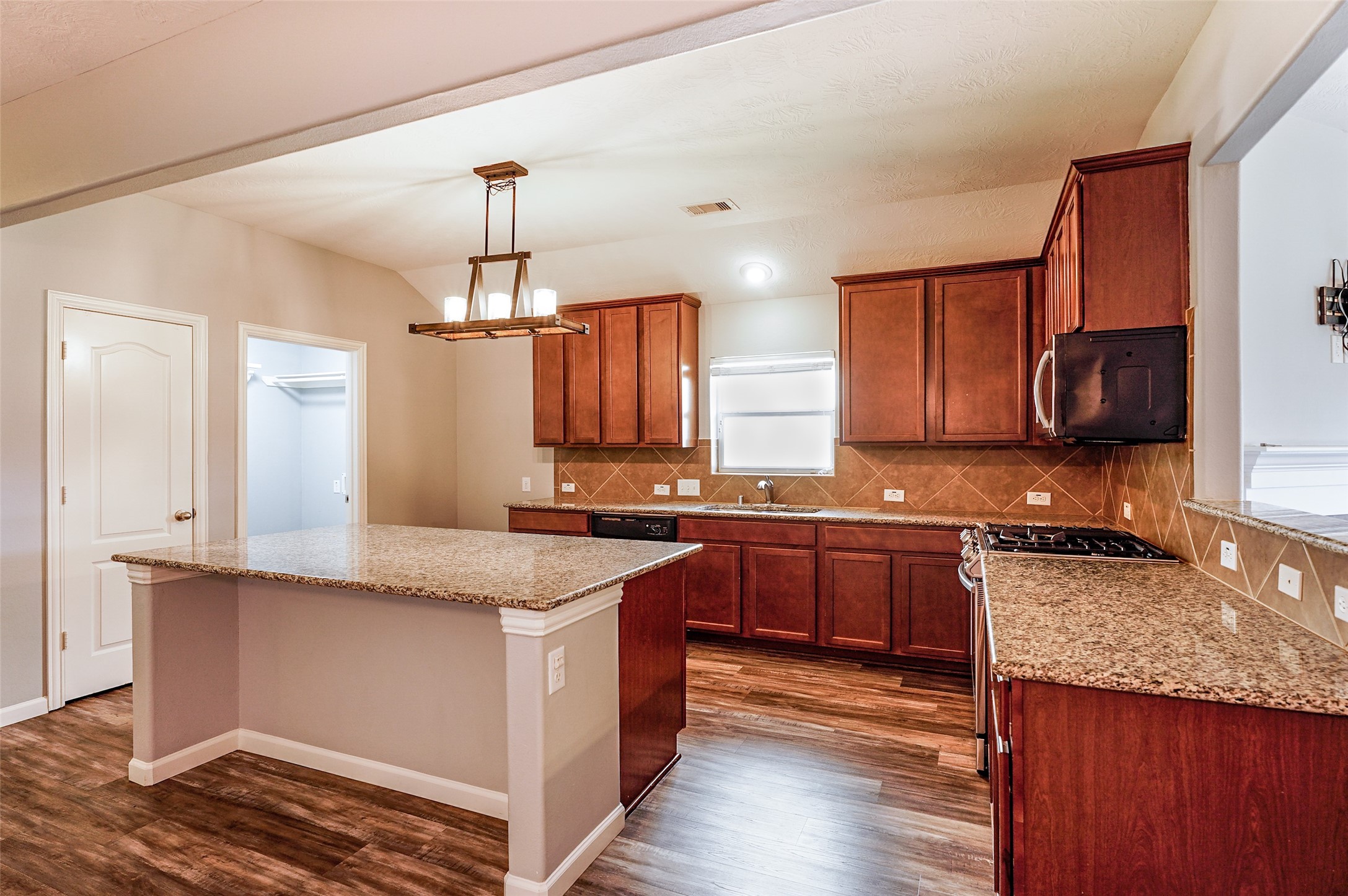 2515 Horned Owl Drive Property Photo 8