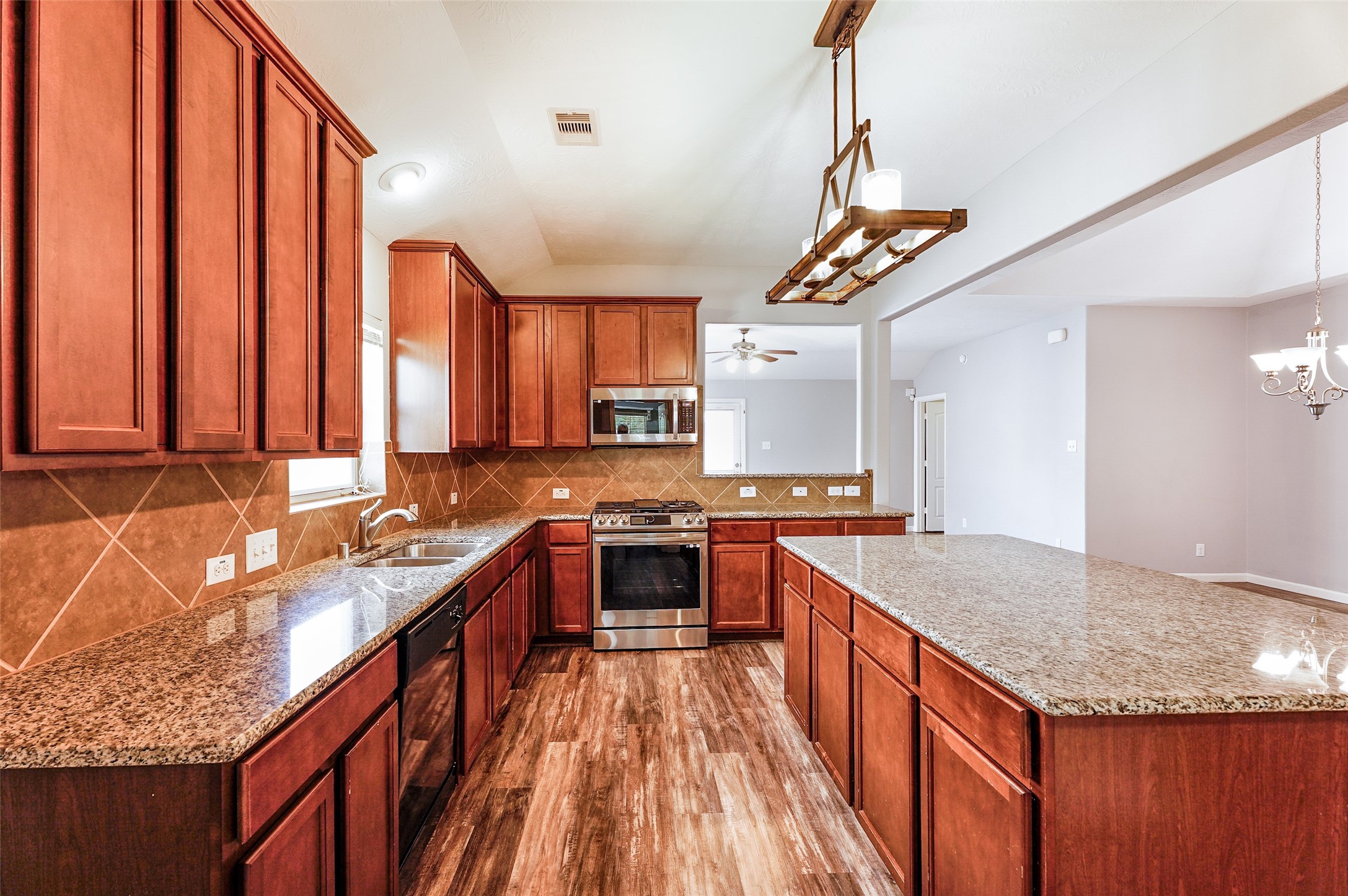 2515 Horned Owl Drive Property Photo 9