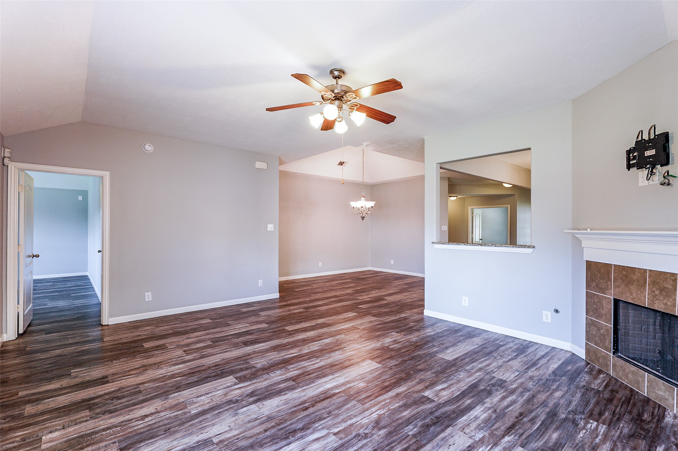 2515 Horned Owl Drive Property Photo 12